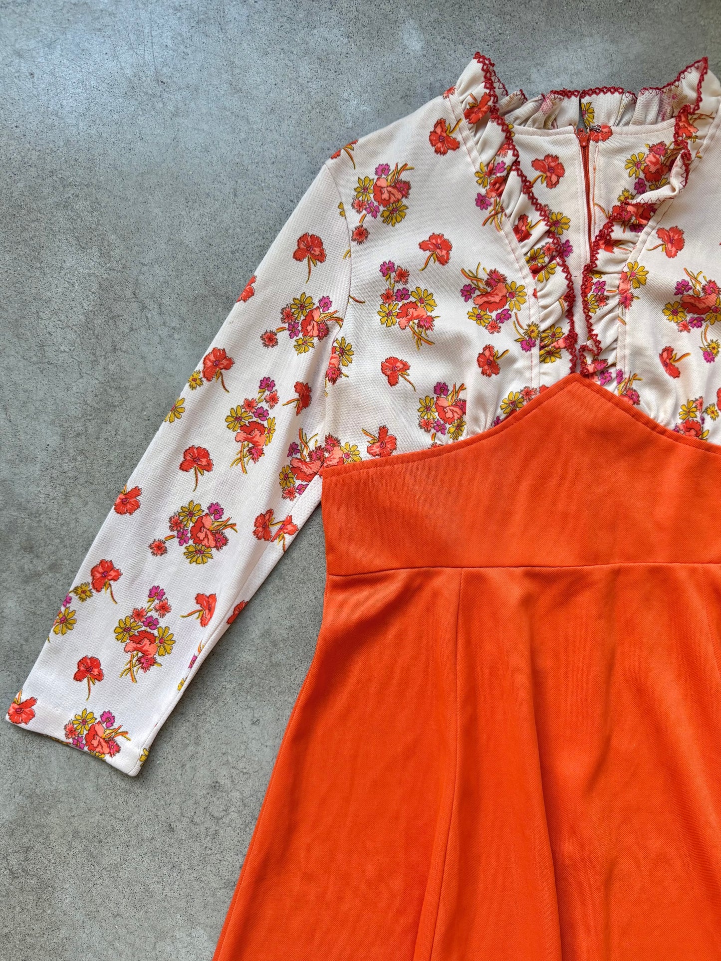 Vintage 1970s Orange Floral Print Long Sleeve Dress | Large