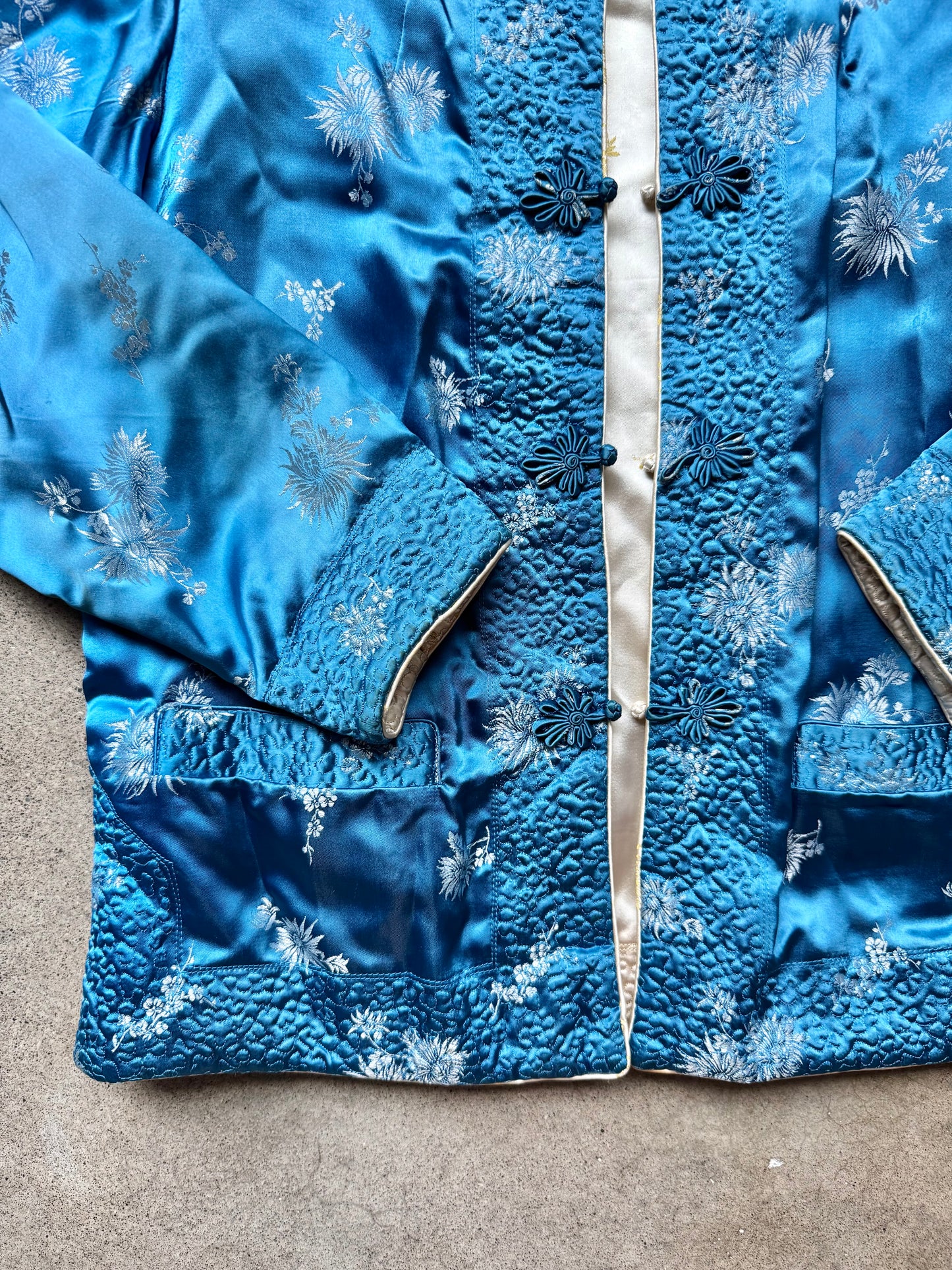 Vintage 1960s Silver Lake Chinese Reversible Satin Floral Jacquard Quilted Jacket | Medium