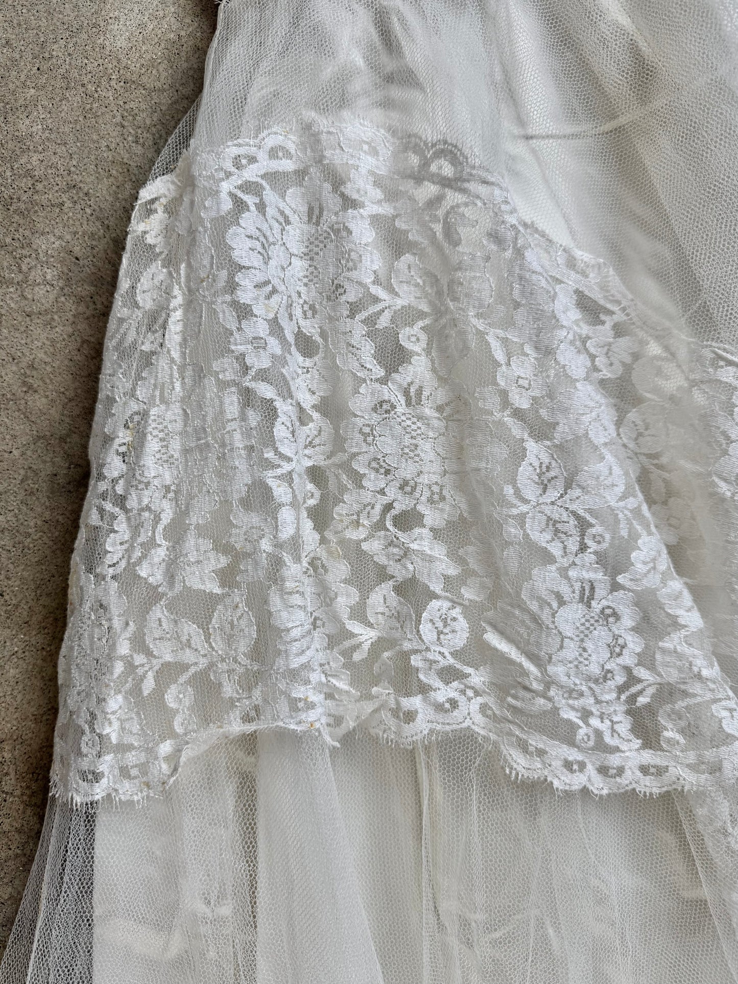 Vintage 1950s Handmade White Lace Tea-Length Tulle Skirt Wedding Gown | XS