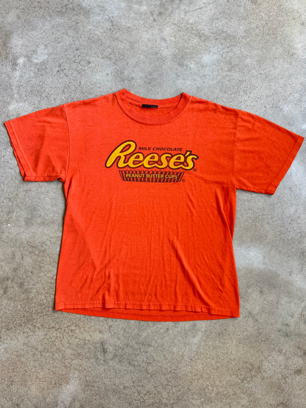 Vintage 2005 Orange Reese’s Peanut Butter Cup Tee | Medium