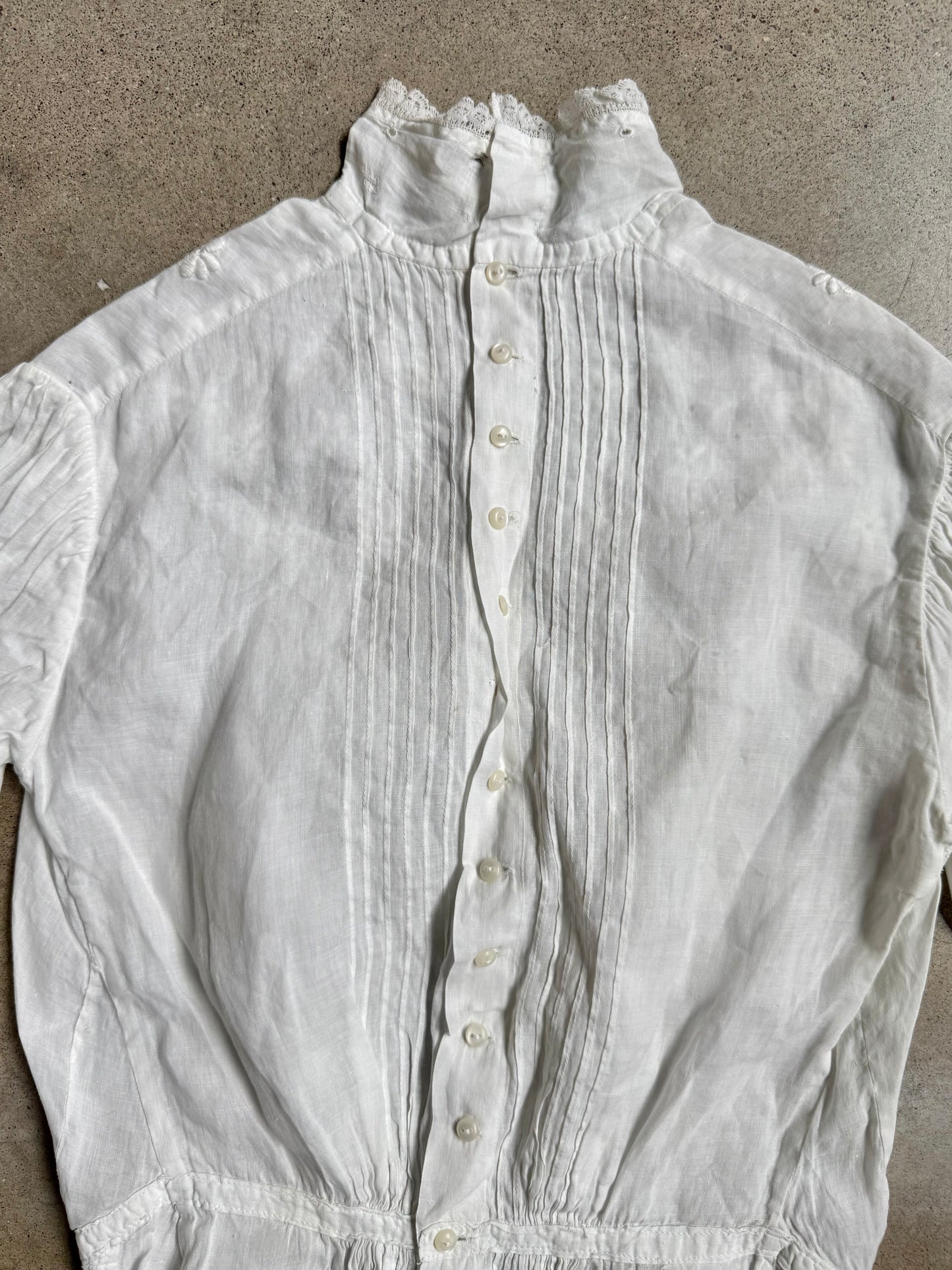 Antique Edwardian White Floral Embroidered High-Neck Blouse | XS