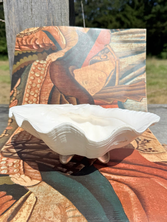 Vintage 1970s Genuine Clam Shell Footed Dish