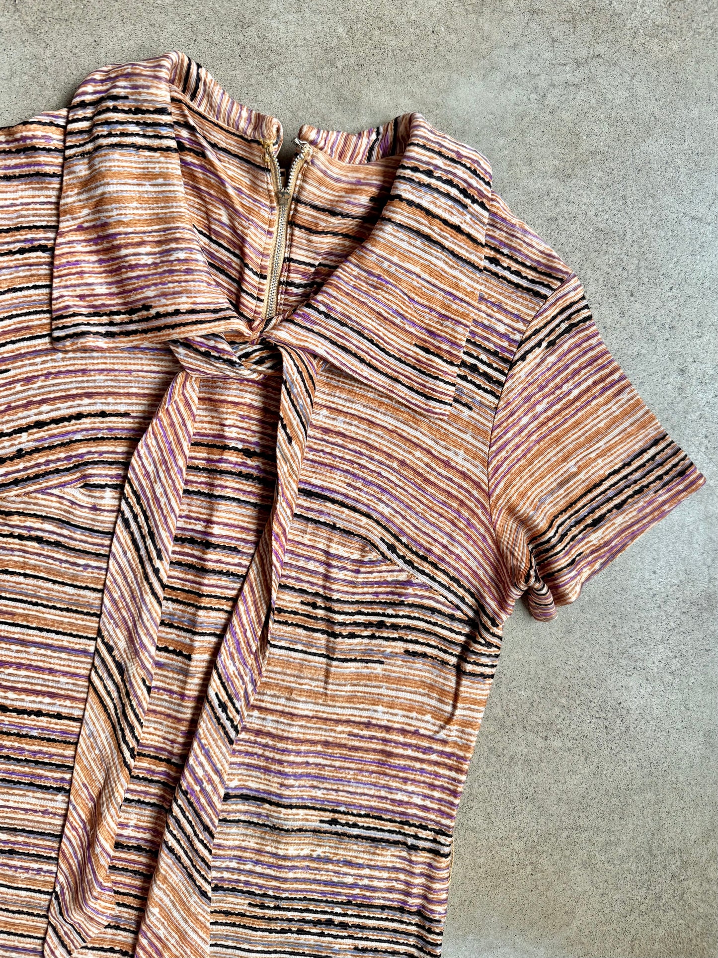 Vintage 1940s Multi-Color Abstract Stripe Collared Tie-Neck Dress | Small
