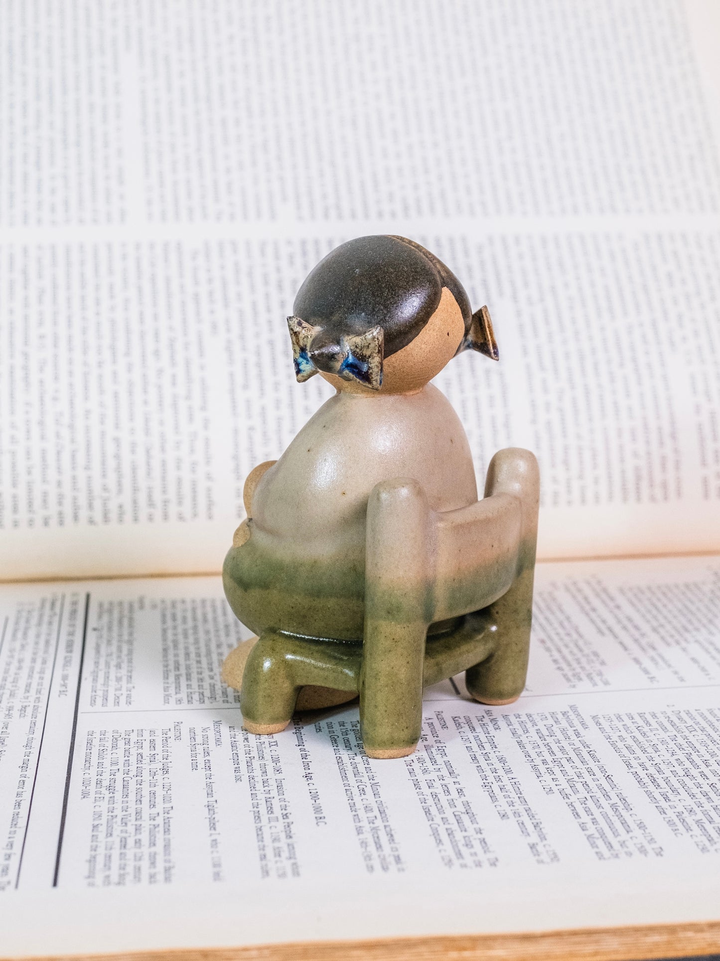 Vintage Ceramic Pottery Swedish-Style "Mother w/ Child" Figurine