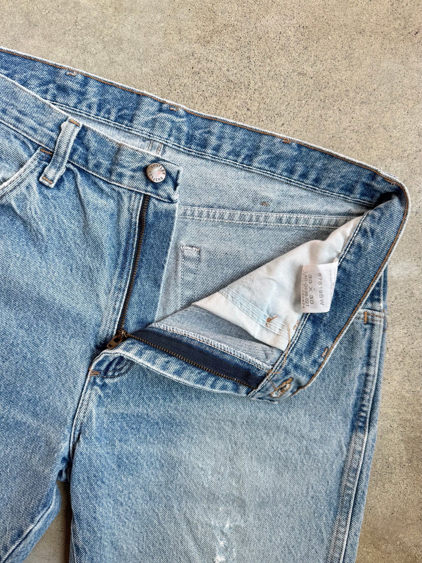 Vintage Rustler Light Wash Cutoff Denim Shorts | 33