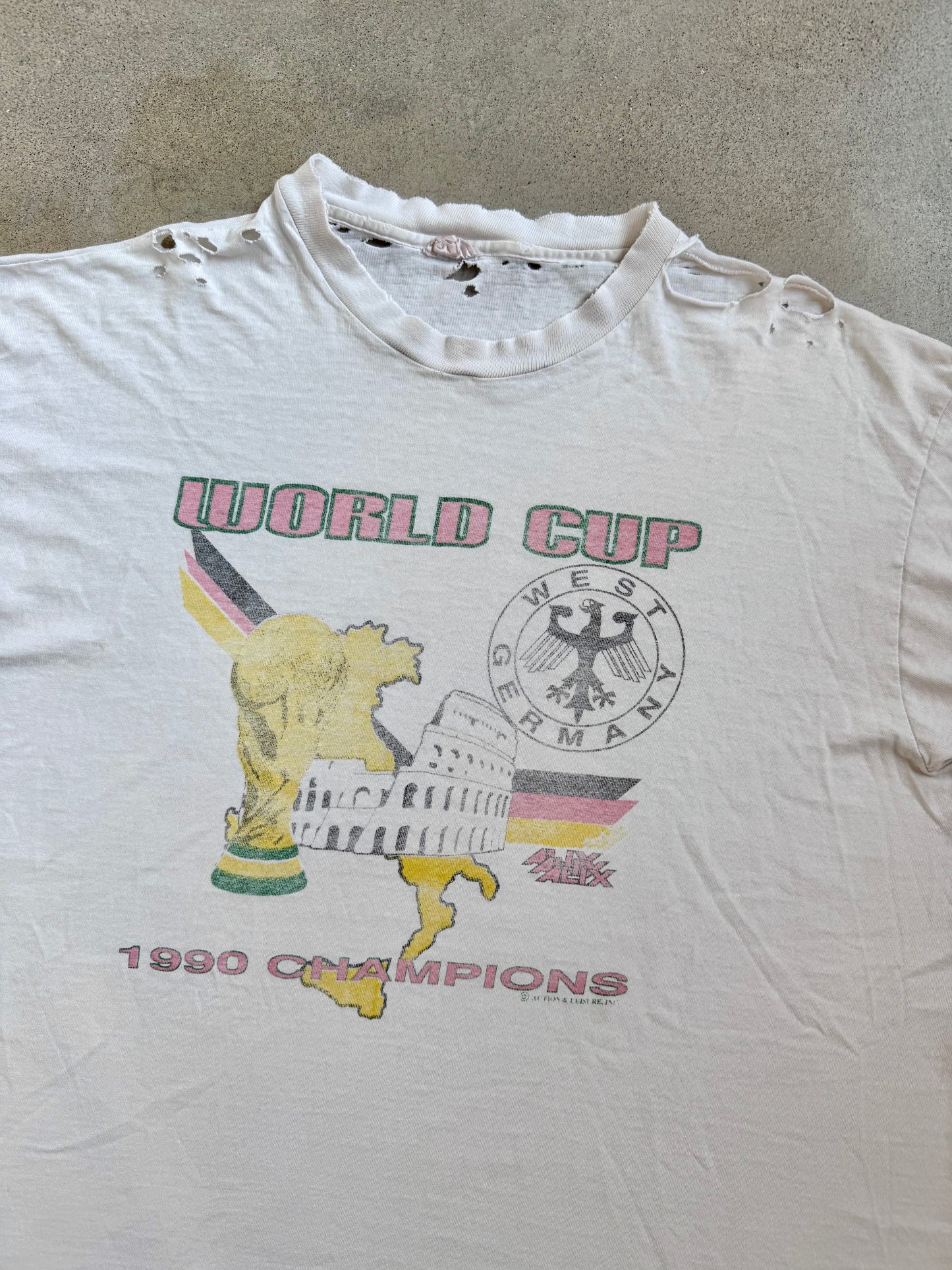 Vintage 1990 West Germany World Cup Champions Distressed Graphic Tee | XL