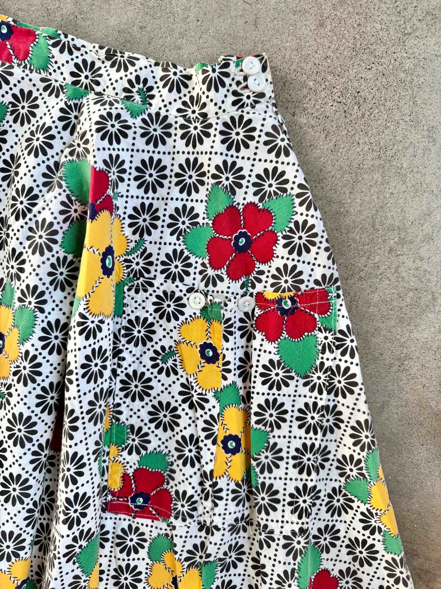 Vintage 1950s Handmade Floral Print Circle Skirt | Waist 26”