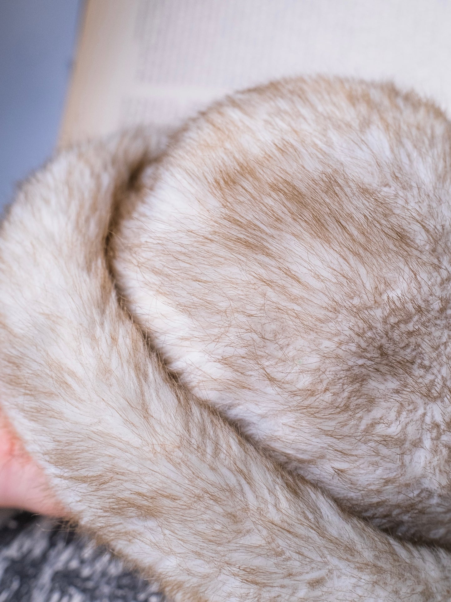 Vintage 1960s Grey & White Faux Fur Hat