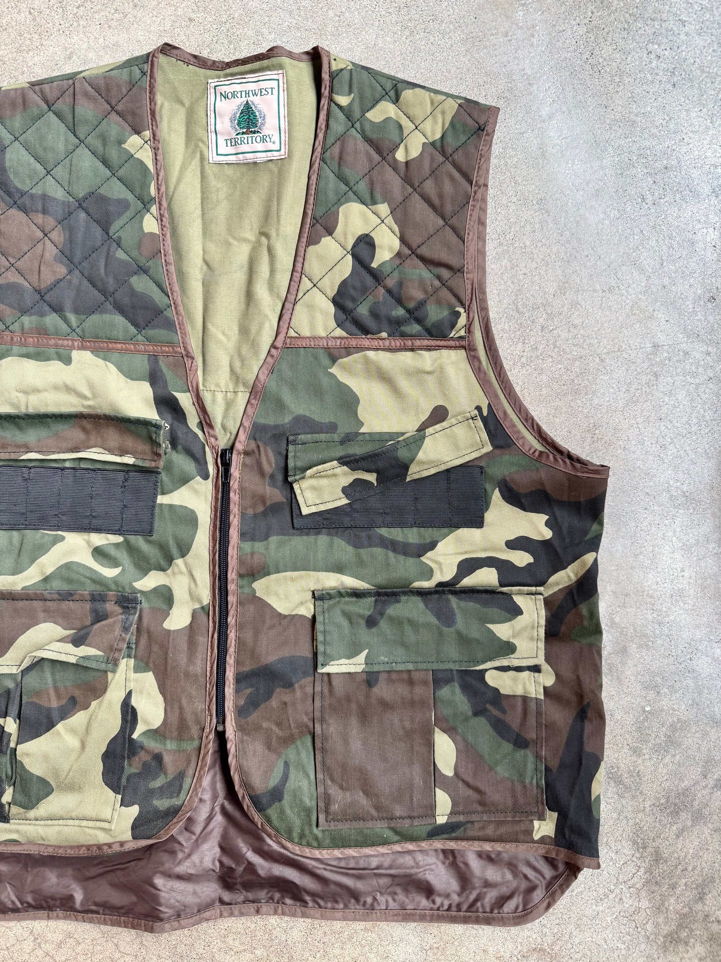 Vintage 1990s Northwest Territory Camo Hunting Vest | Large