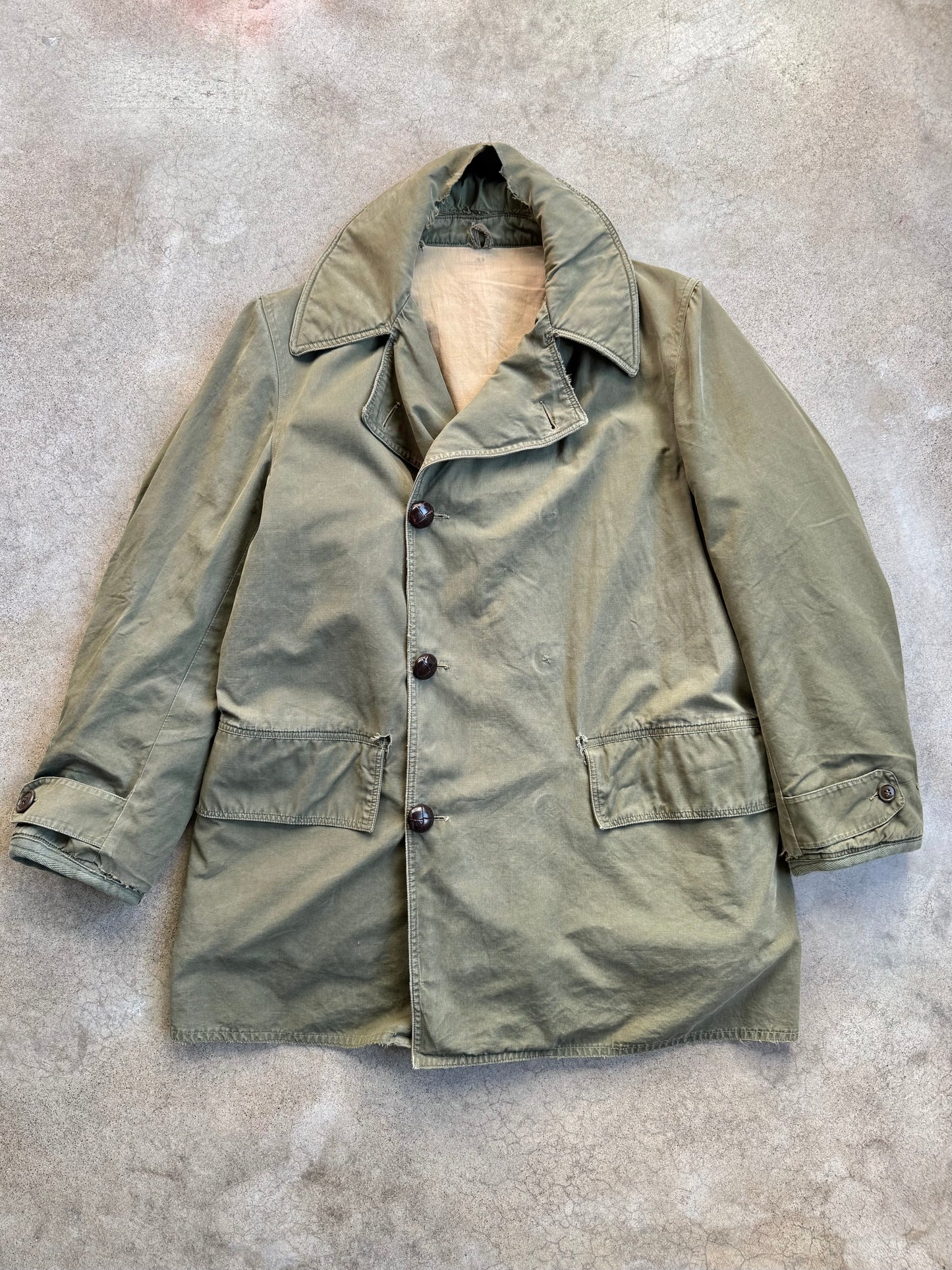 Vintage 1940s WW2 Military Issue Wool-Lined Mackinaw “Jeep” Coat | M/L