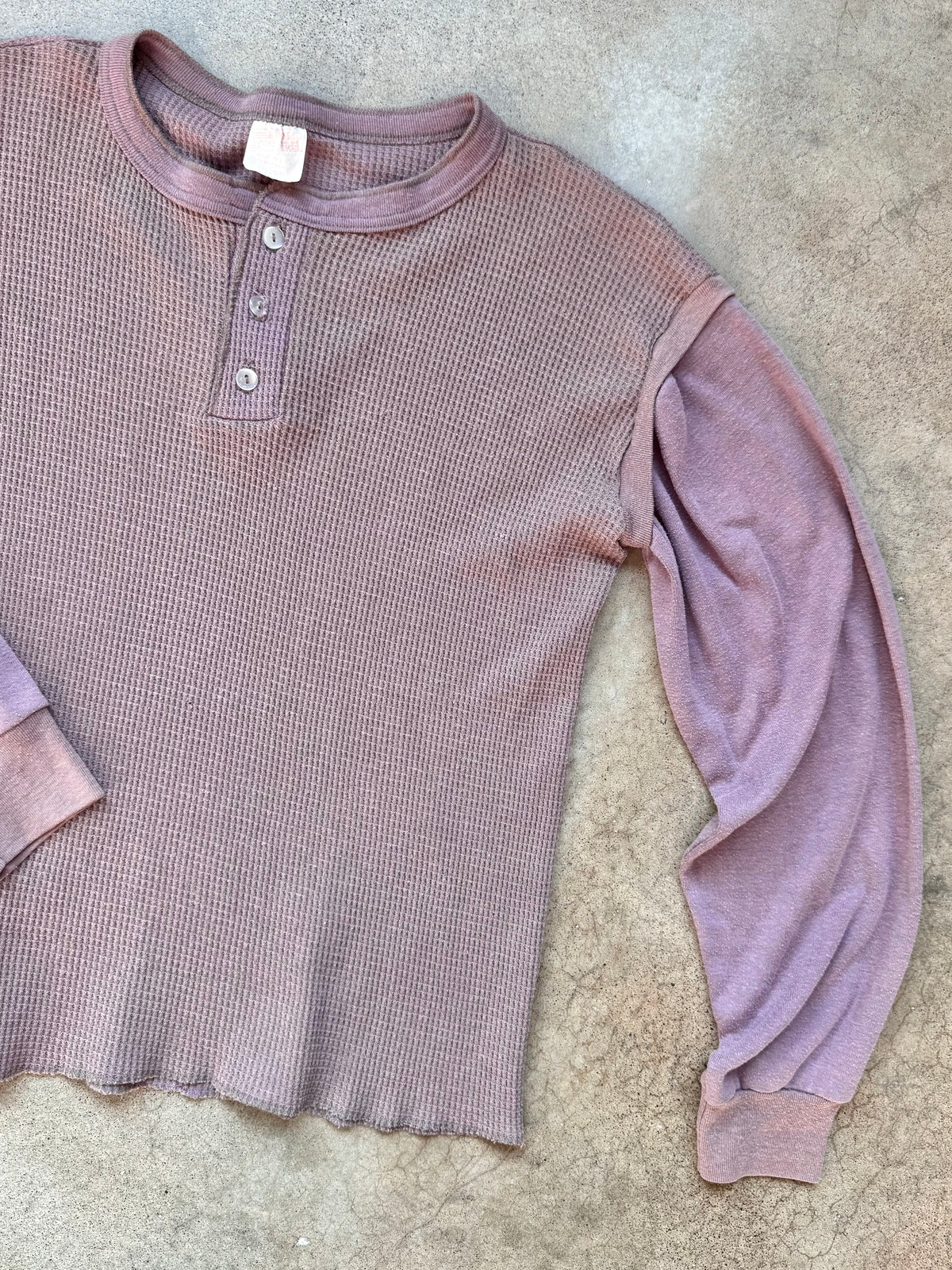 Vintage 1980s Fast Ball Mauve Waffle Henley w/ Rib Knit Sleeves | Medium
