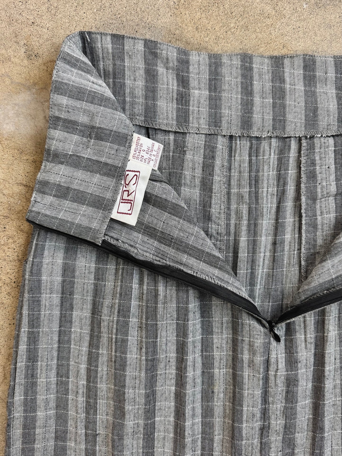 Vintage 1980s JRS Grey Plaid High-Waist Pencil Skirt | Waist 28”