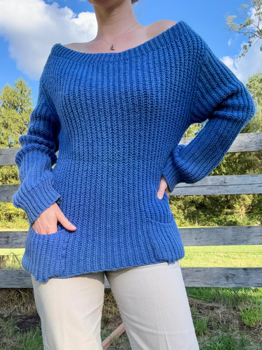 Vintage 1950s English Trotter Blue Wool Knit Boatneck Sweater | Large