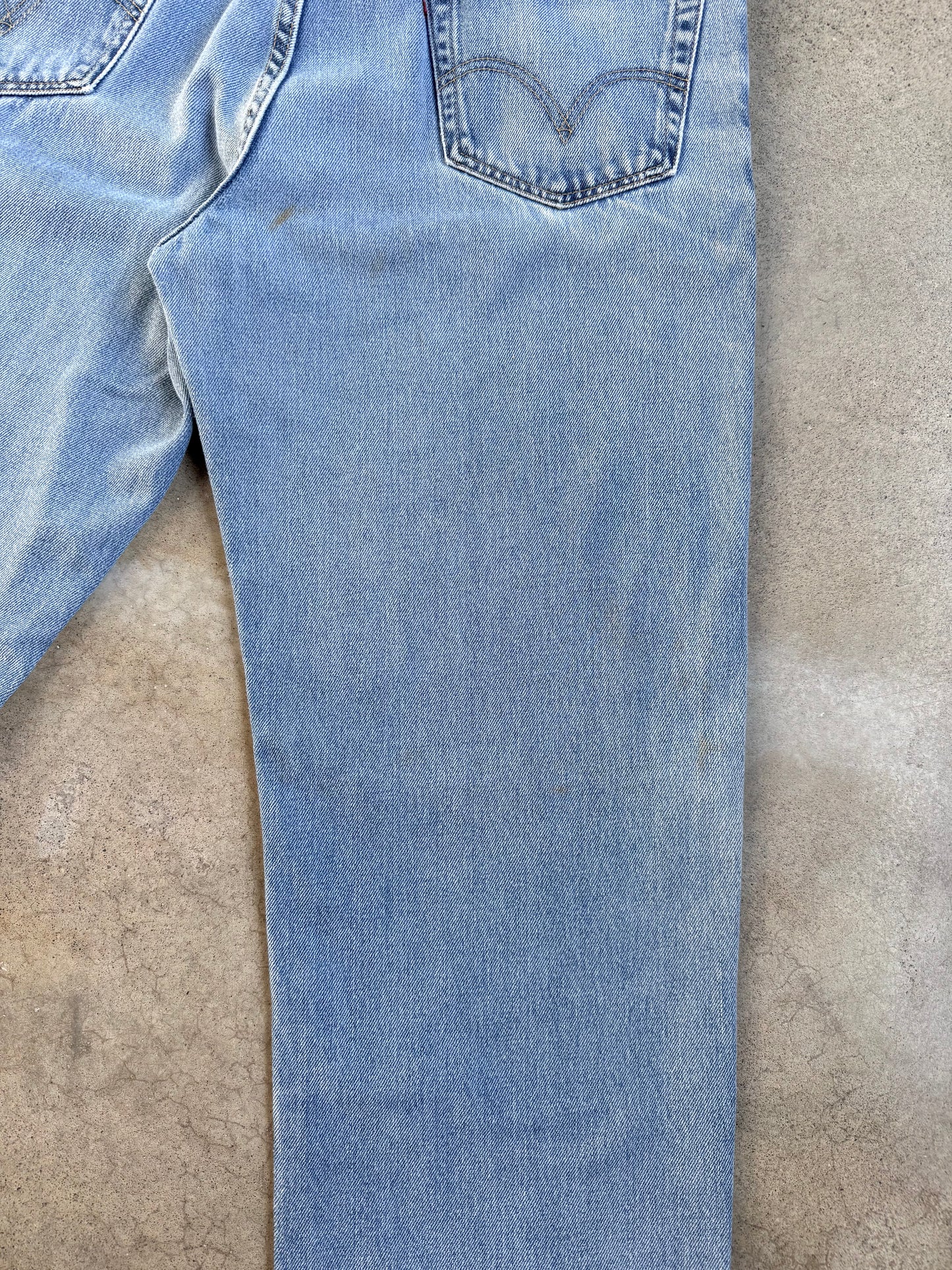 Levi's 550 Relaxed Fit Light Wash Jeans | 36x34