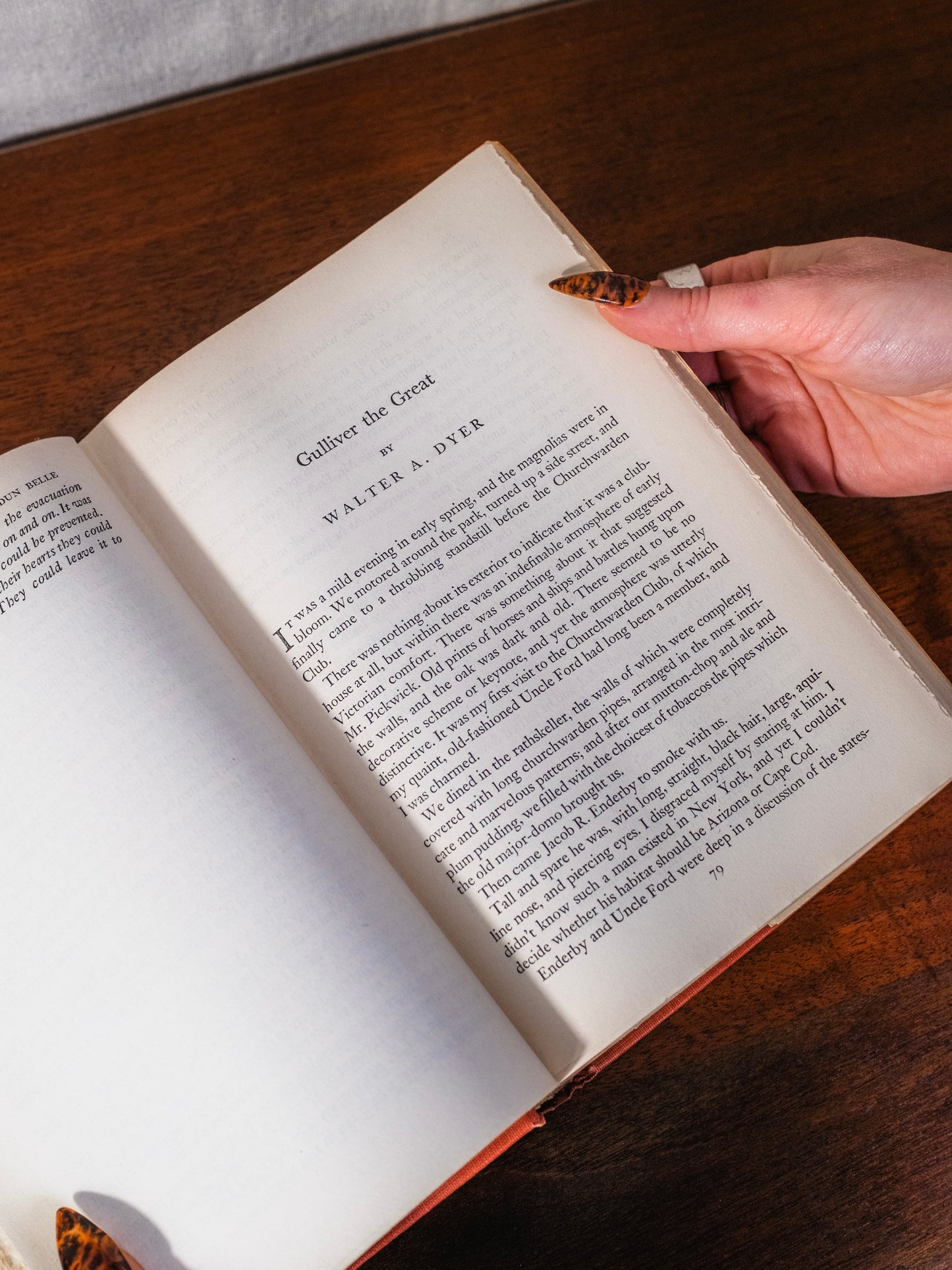 Vintage 1943 The Fireside Book of Dog Stories