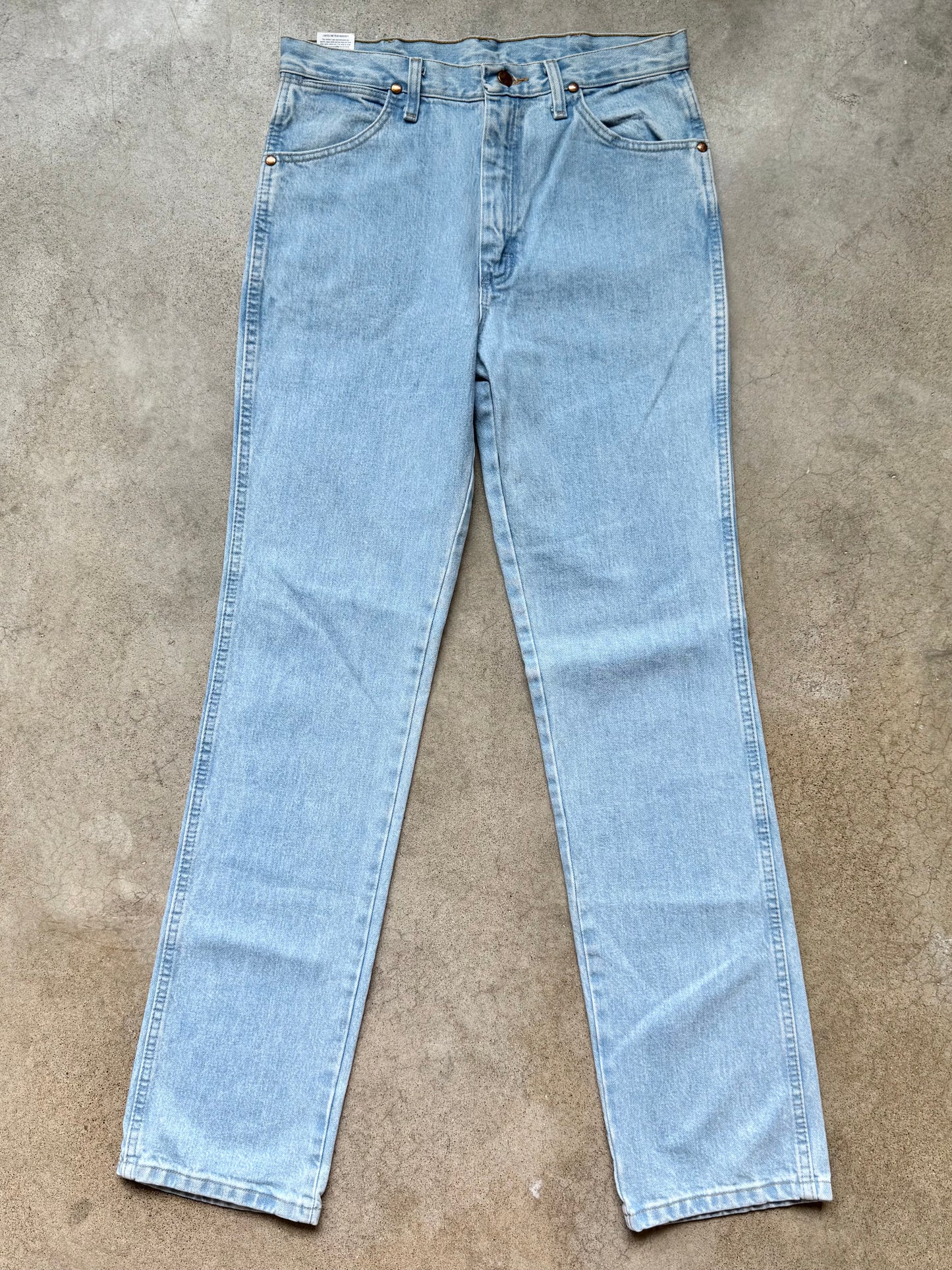 Vintage 1990s Deadstock Wrangler Cowboy Cut Light Wash Jeans | 32x34