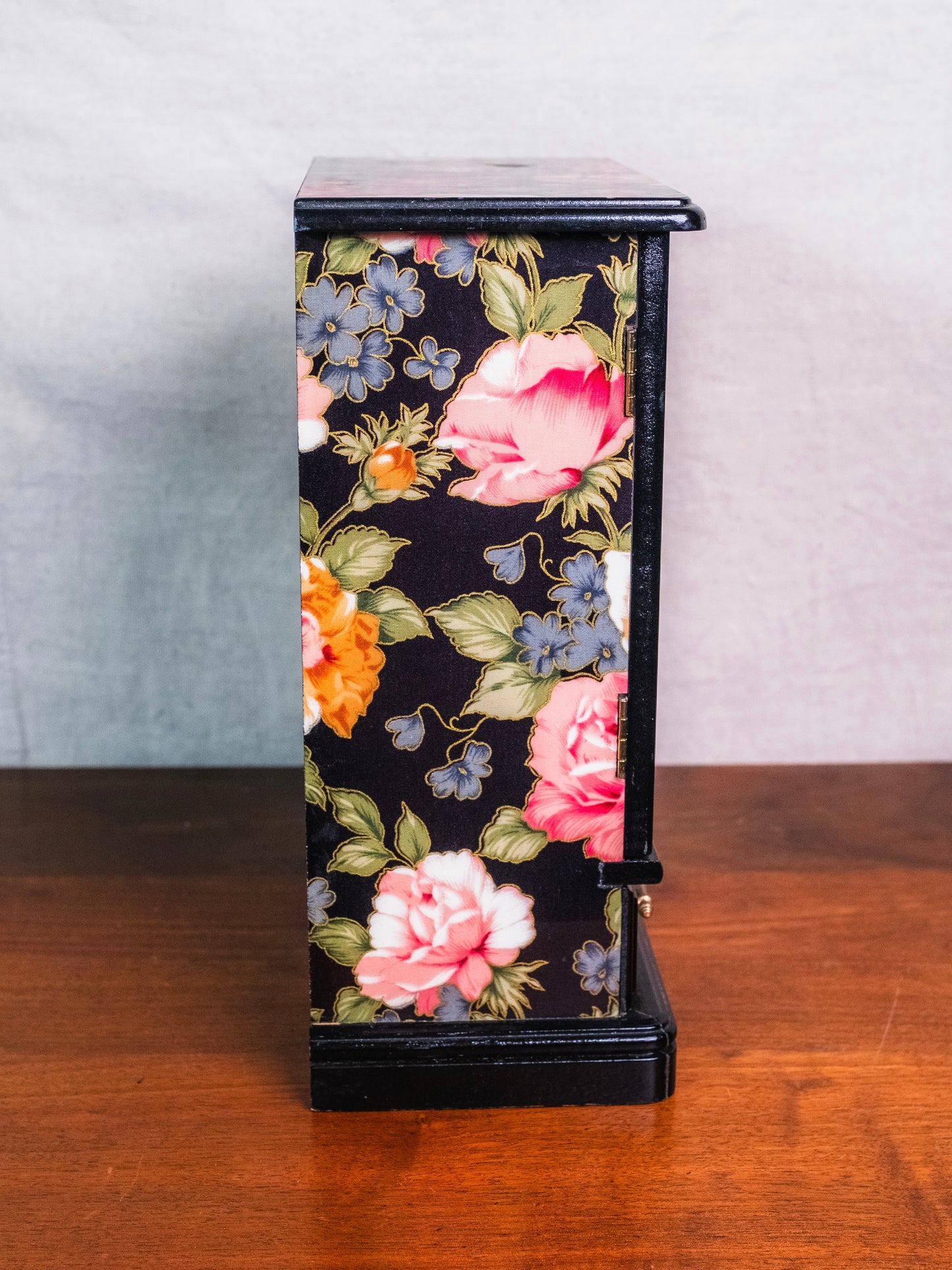 Vintage 1980s Black & Pink Floral Pattern Lacquered Jewelry Box