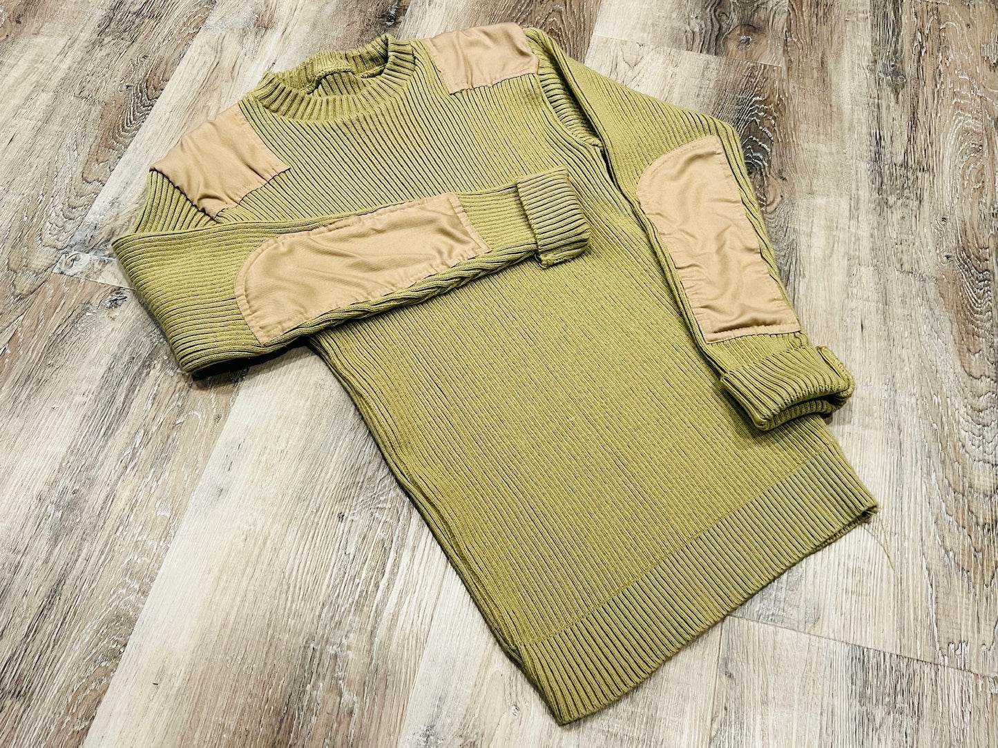 Vintage 1980s Military Khaki Green Patched Sweater | M/L