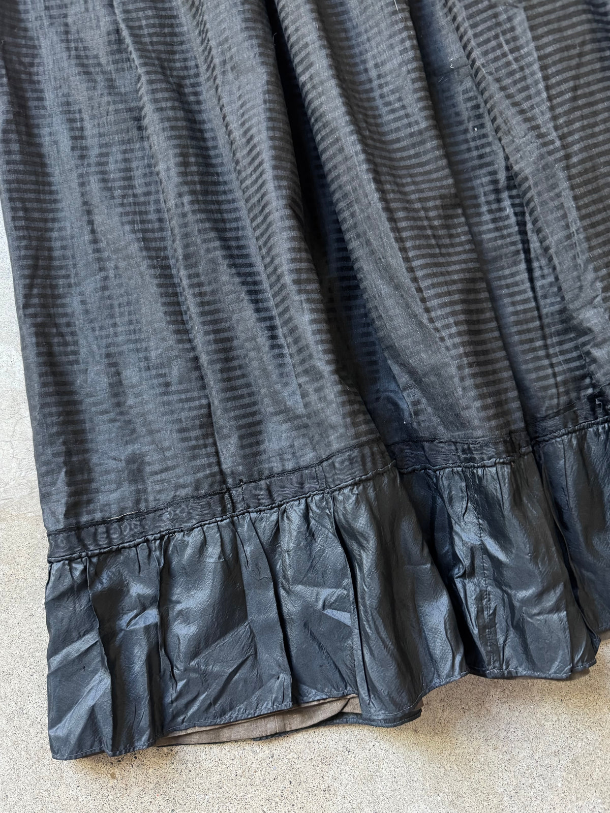 Antique 1800s Victorian Mourning Black Ruffle Trim Full Length Skirt | L/XL