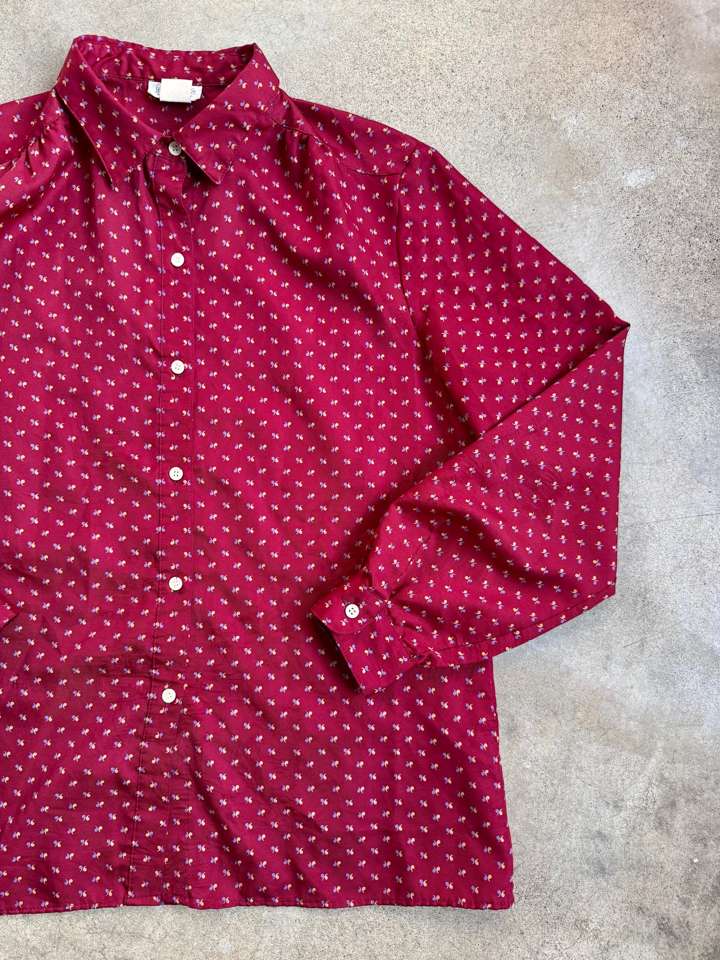 Vintage 1980s Levi's Burgundy Printed Button-Up Blouse | M/L