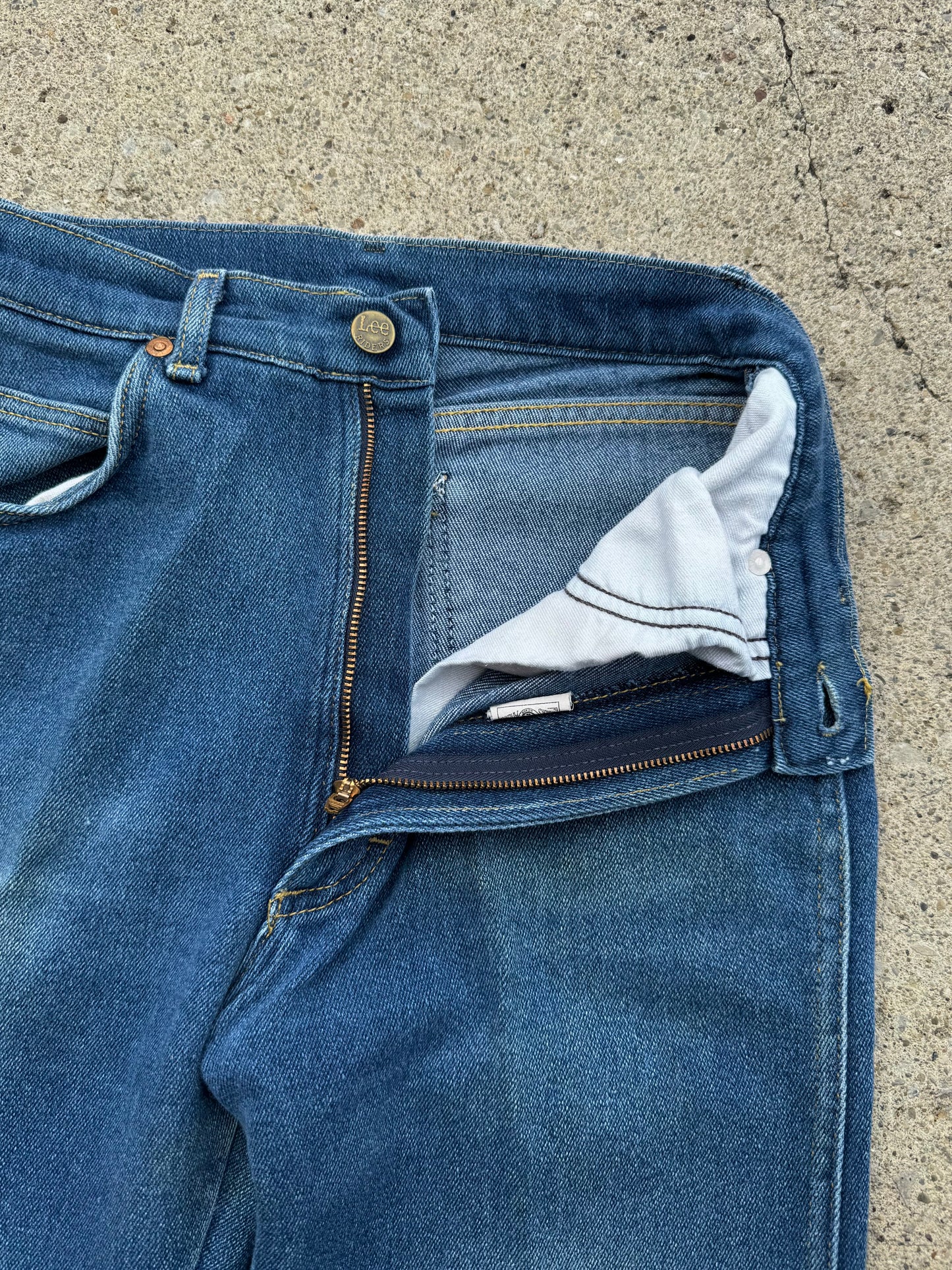 Vintage 1980s Lee High-Waist Slim Fit Jeans | Waist 25”