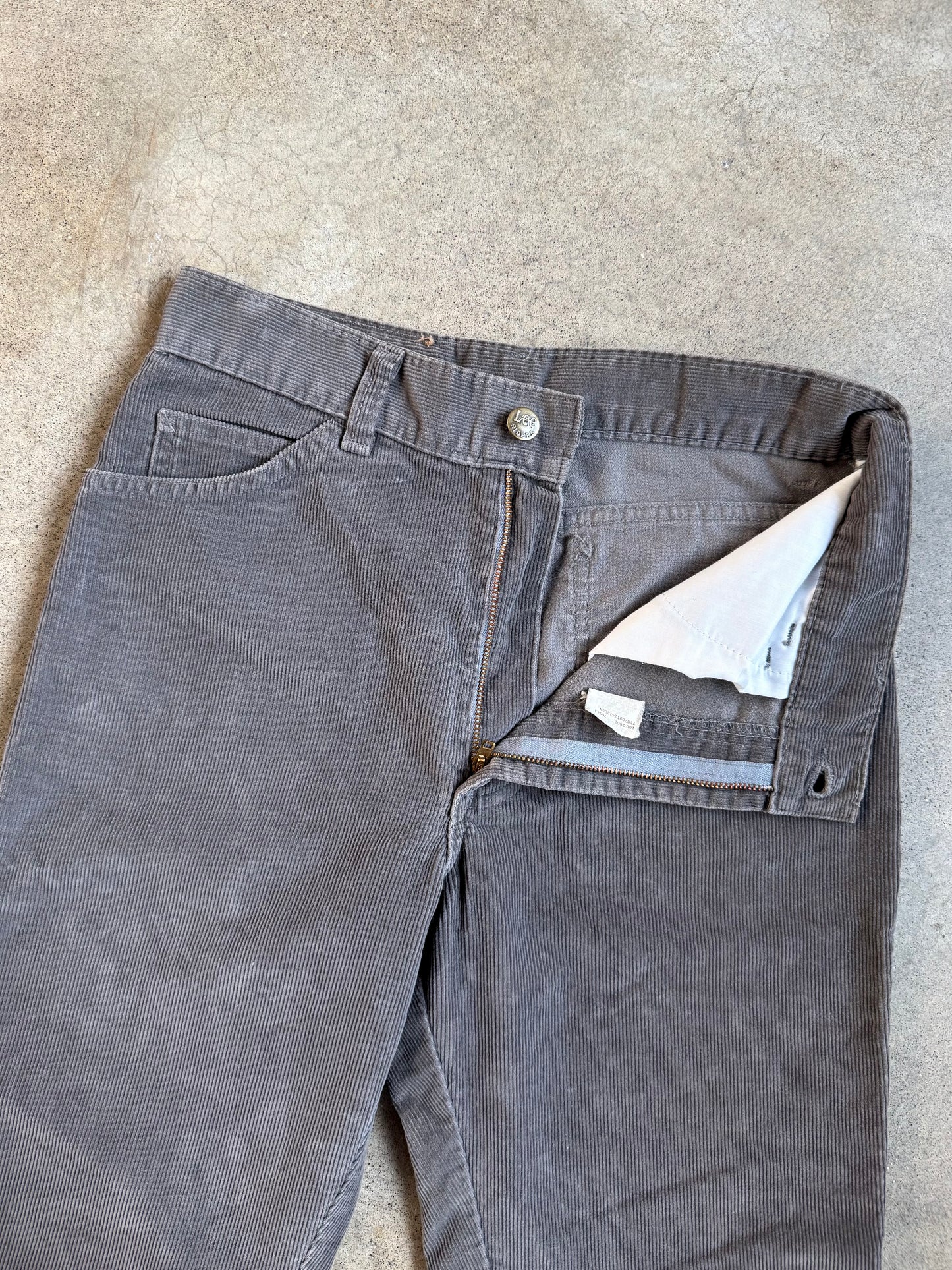 Vintage 1970s Lee Grey Corduroy Straight Leg Pants | 30x32
