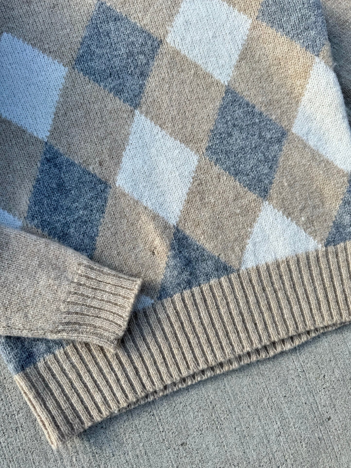 Vintage Scotsdoon Neutral Argyle Wool Sweater | S/M