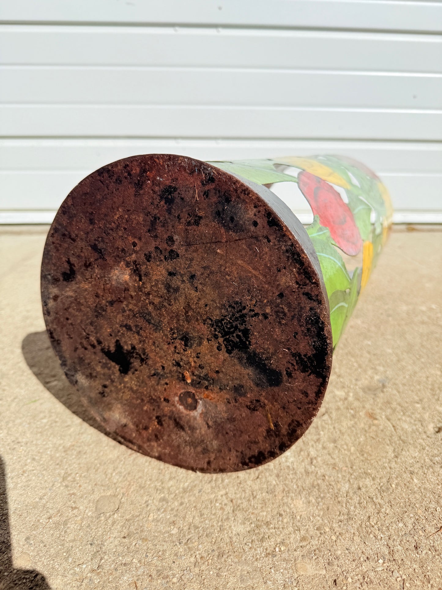 Vintage Metal Tulip Painted Umbrella Holder