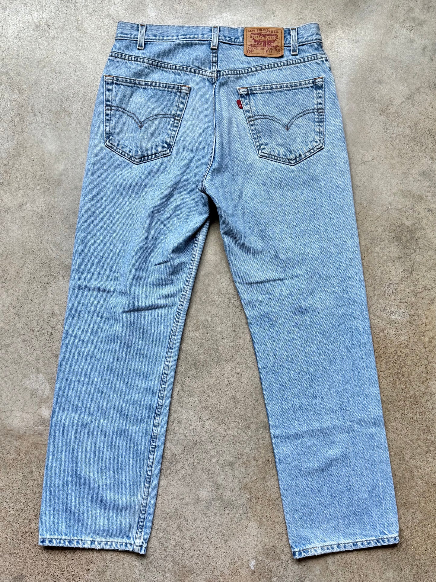 Vintage 1990s Levi’s 505 Regular Fit Light Wash Jeans | 33x30