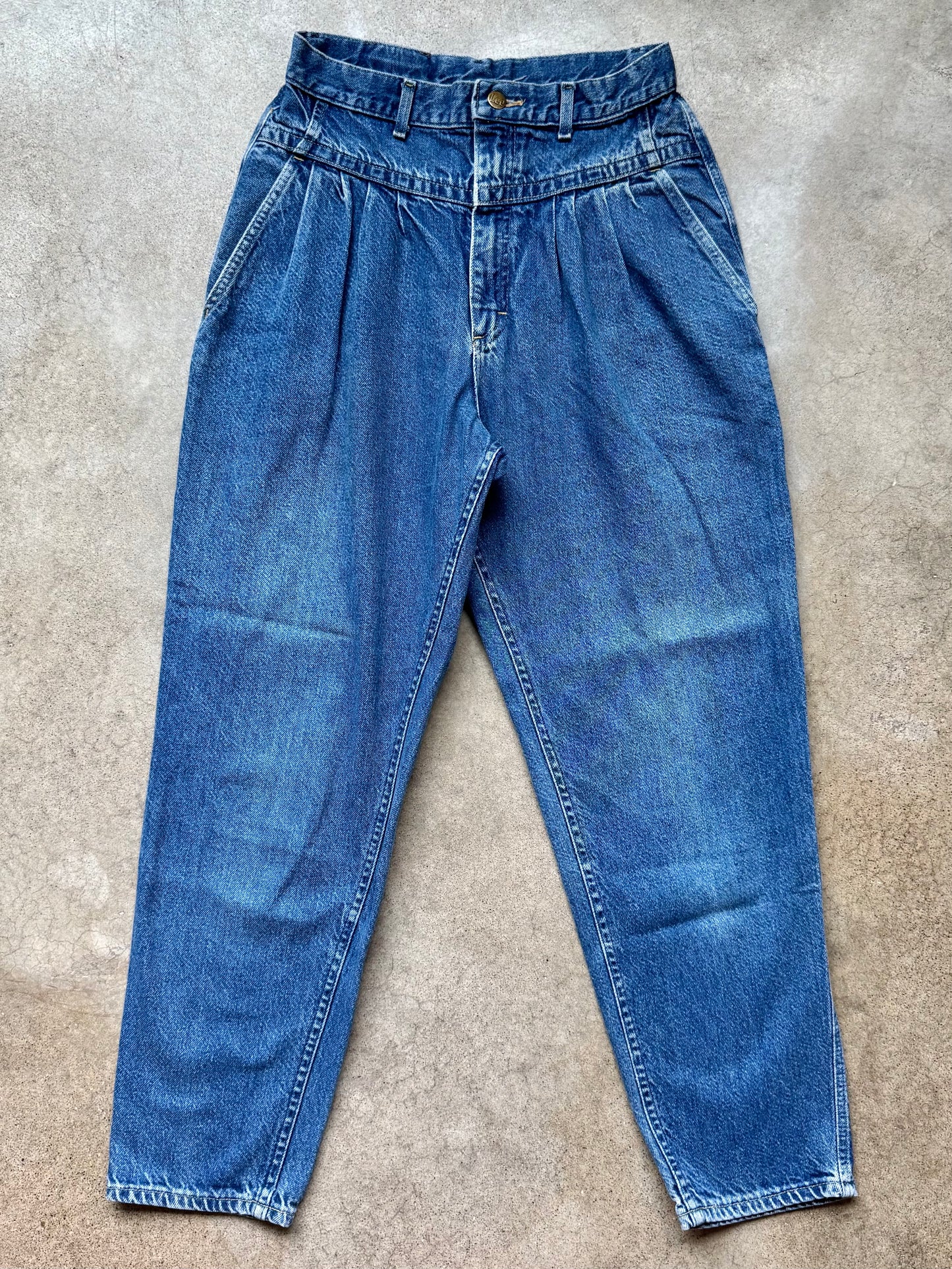 Vintage 1980s Lee High-Waist Pleated Tapered Jeans | Waist 28”