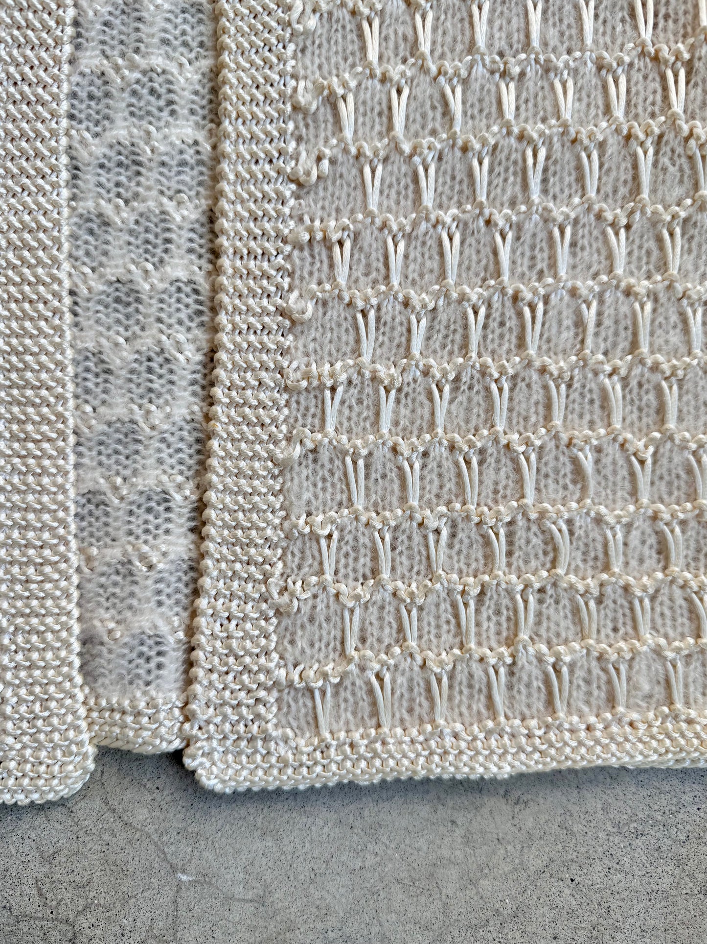 Vintage 1950s Cream Crochet Knit Cardigan | Medium