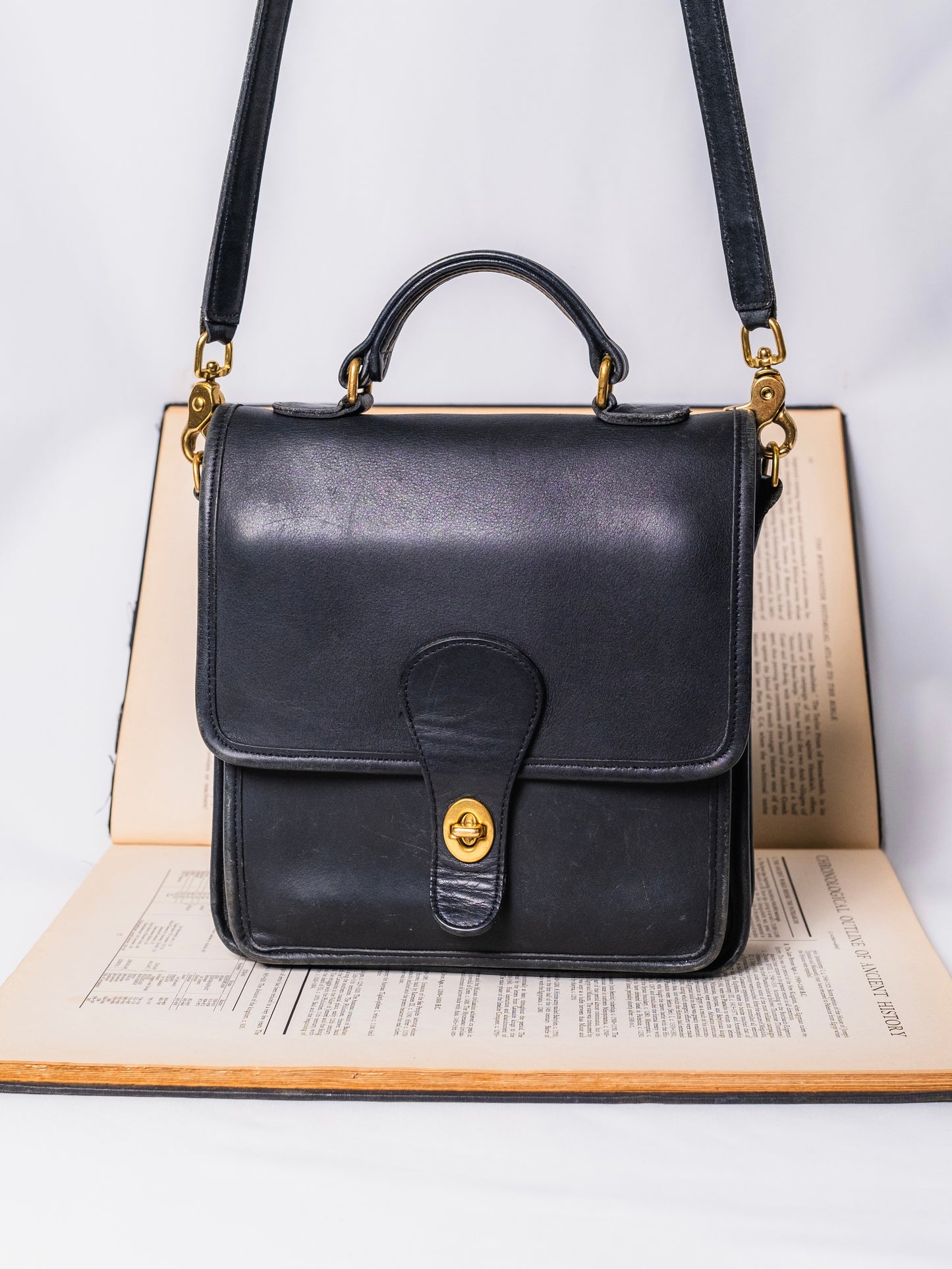 Vintage 1990s Coach Station Bag | Black Style No. 5130