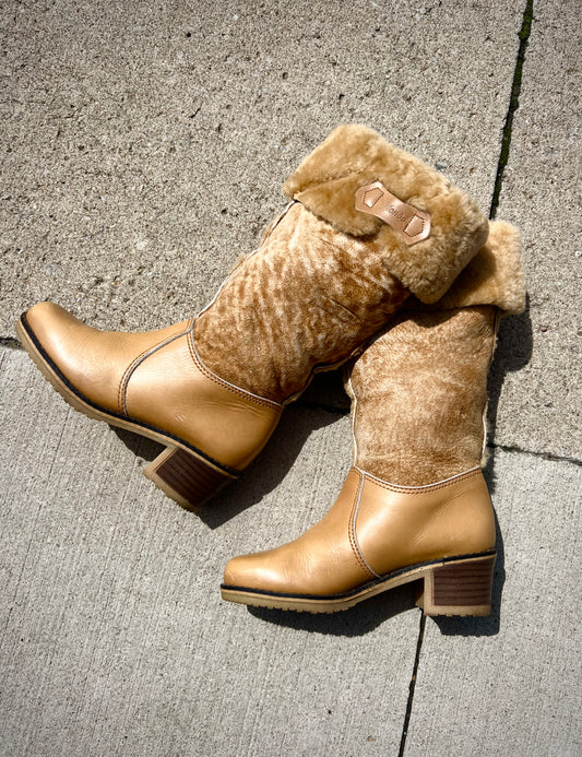 Vintage 1970s Blondo Fold Over Shearling Heeled Boots