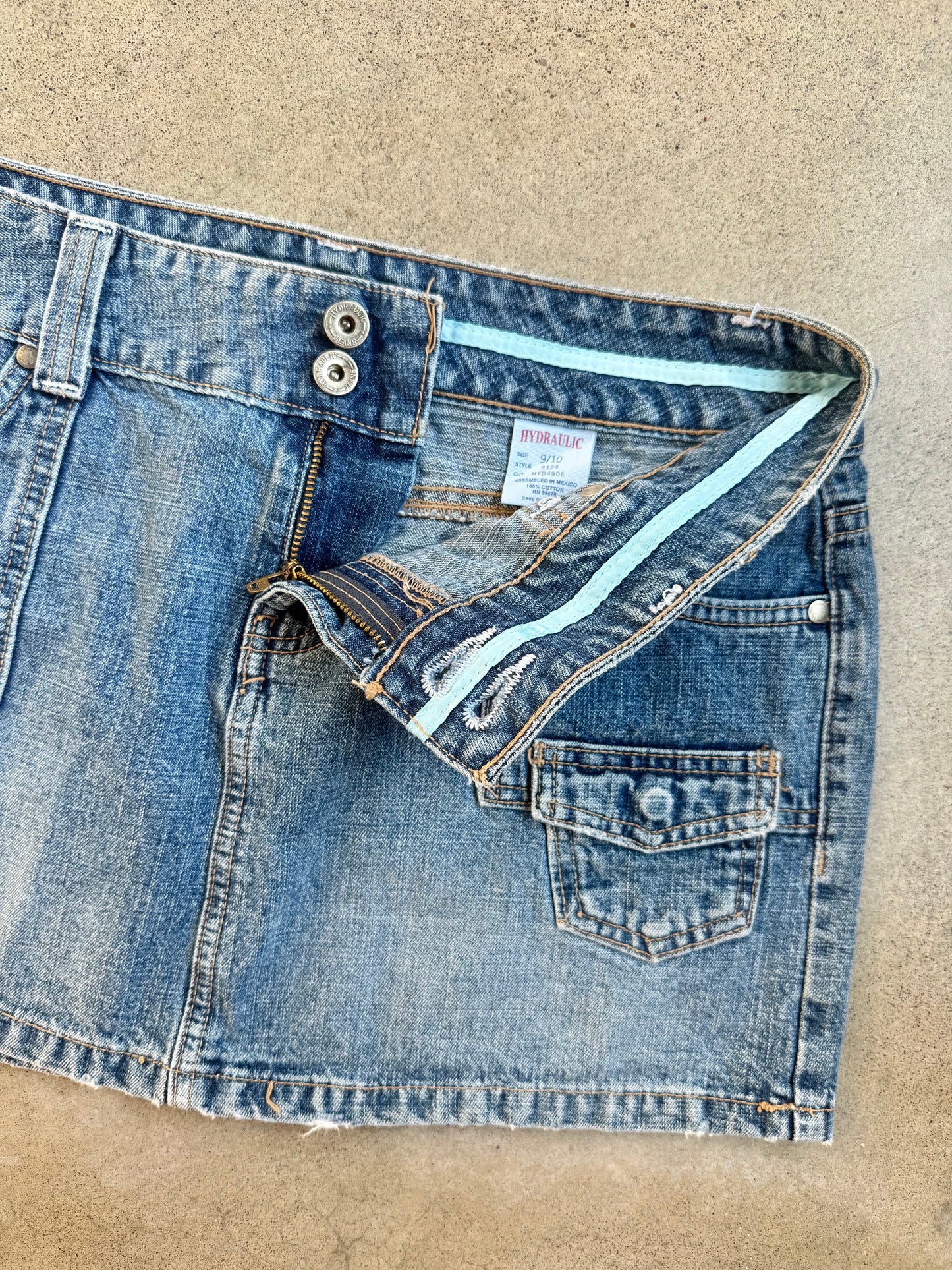 Vintage Y2K Hydraulic Low Rise Denim Mini Skirt | Medium