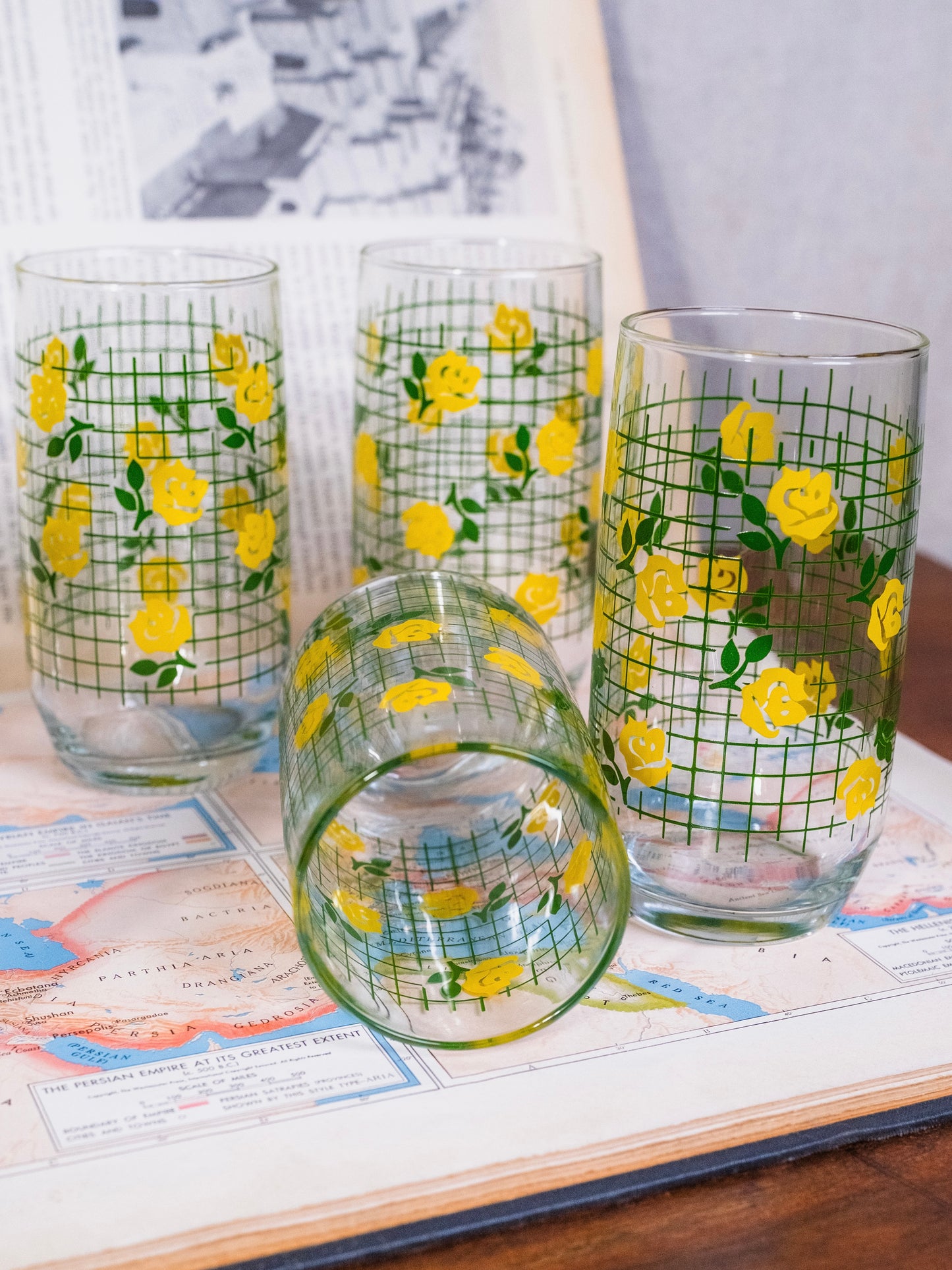 Vintage 1970s Yellow Flowers Tumbler Glasses | Set of 6