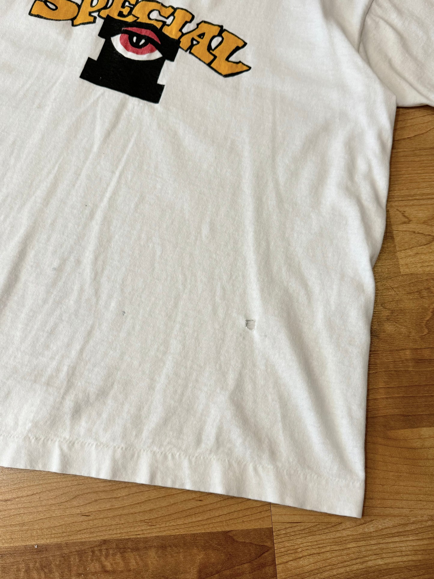 Vintage Special Eye White Graphic Tee | Large