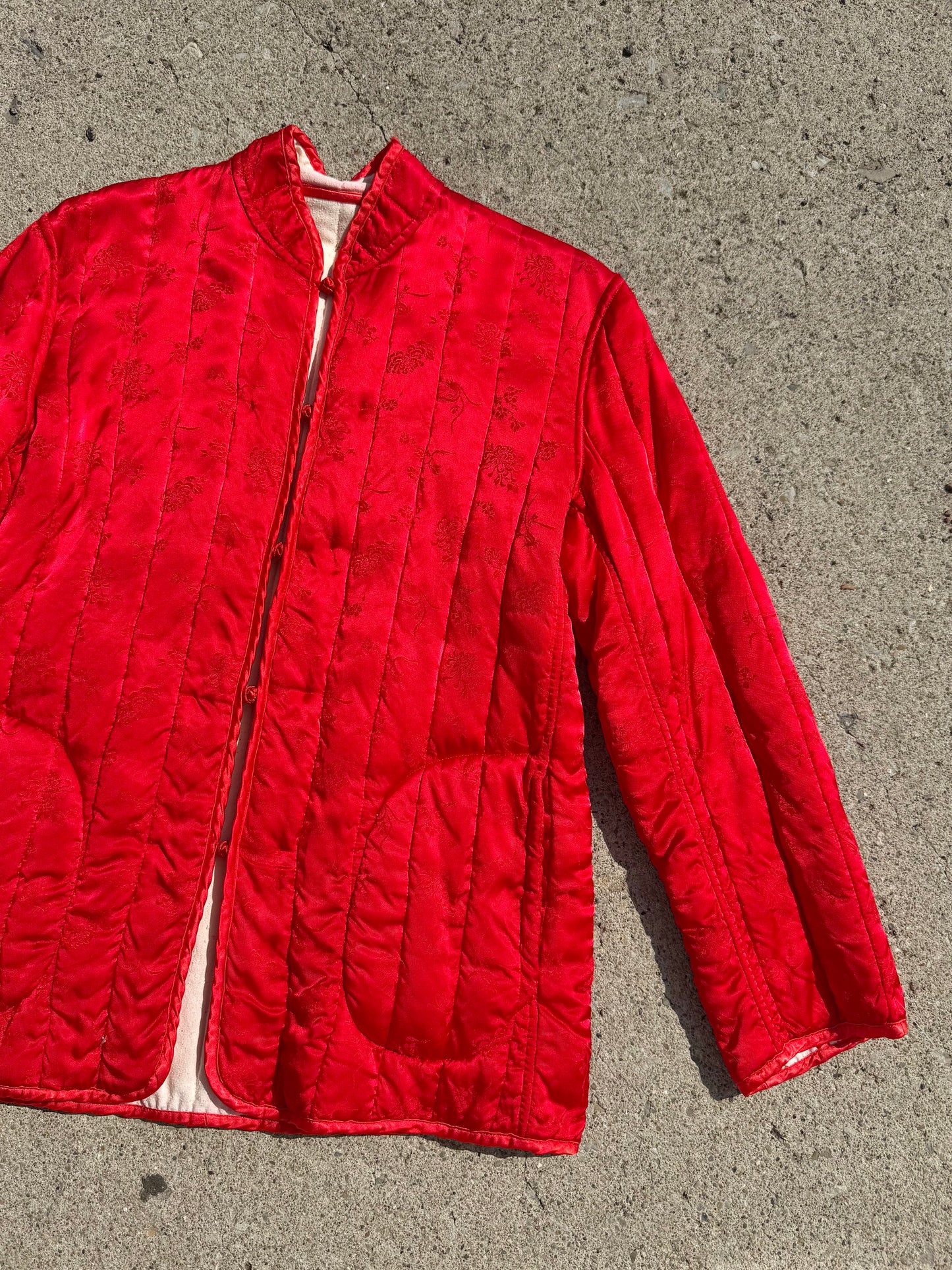 Vintage 1950s/60s Red Floral Quilted Silk House Coat | Medium