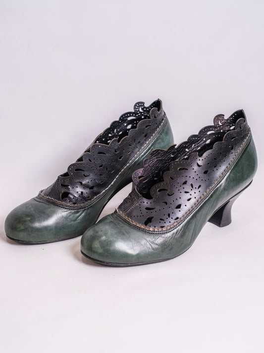 Vintage 1980s B.Z. Moda Victorian-Style Leather Heels | Women’s 8