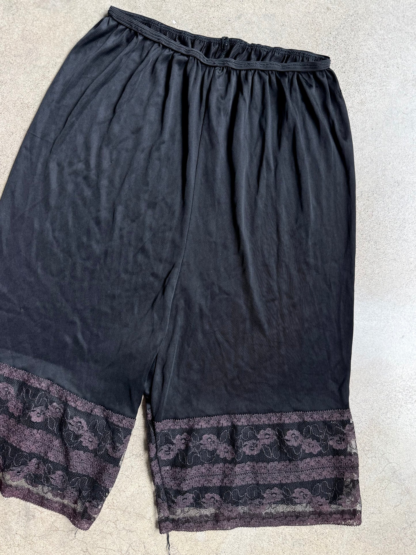 Vintage Black Lace Trim Bloomer Pettipants | Large