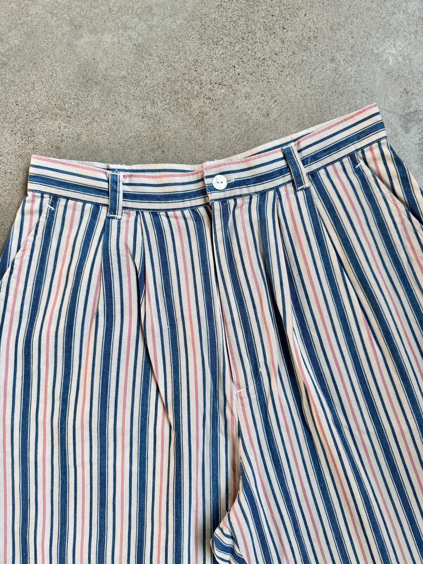 Vintage 1980s/90s Cambridge Country Store Striped Pleated Cotton Shorts | Waist 28”