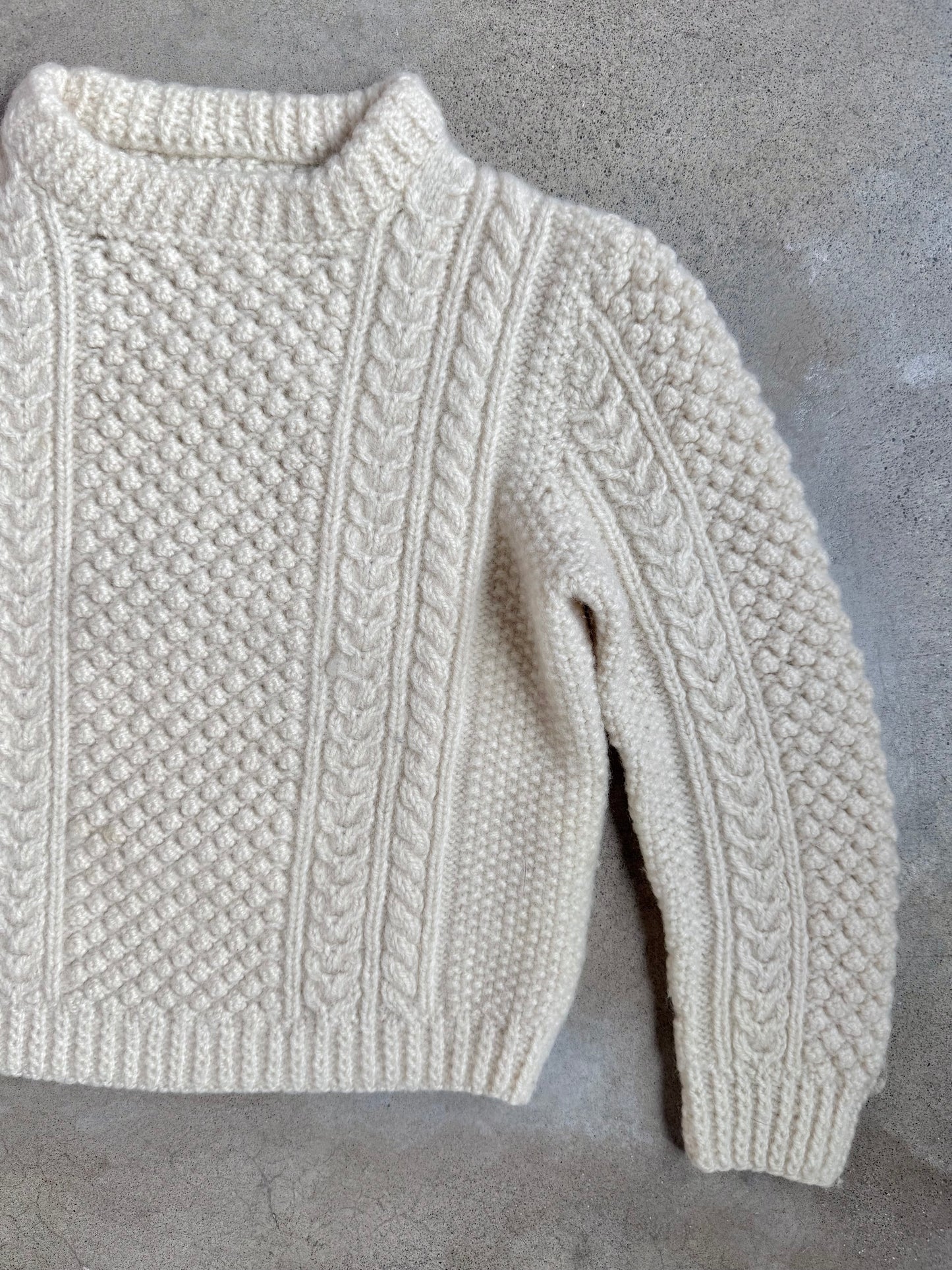 Vintage 1960s Handmade Cream Wool Irish Aran Knit Sweater | Youth L