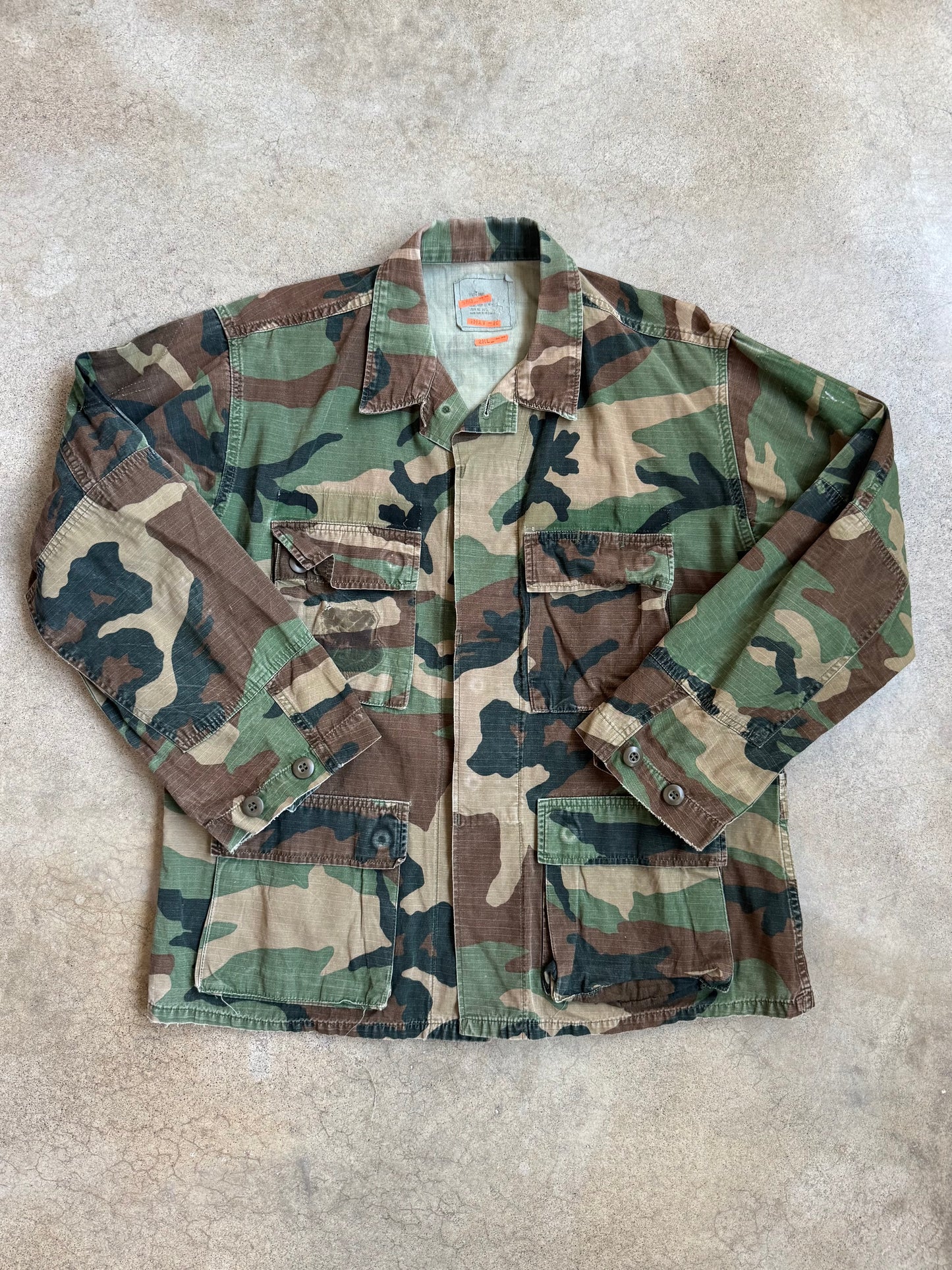 Vintage Military Issue Woodland Camo BDU Combat Jacket | Medium