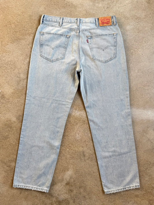 Levi's 550 Relaxed Fit Light Wash Jeans | 38x32
