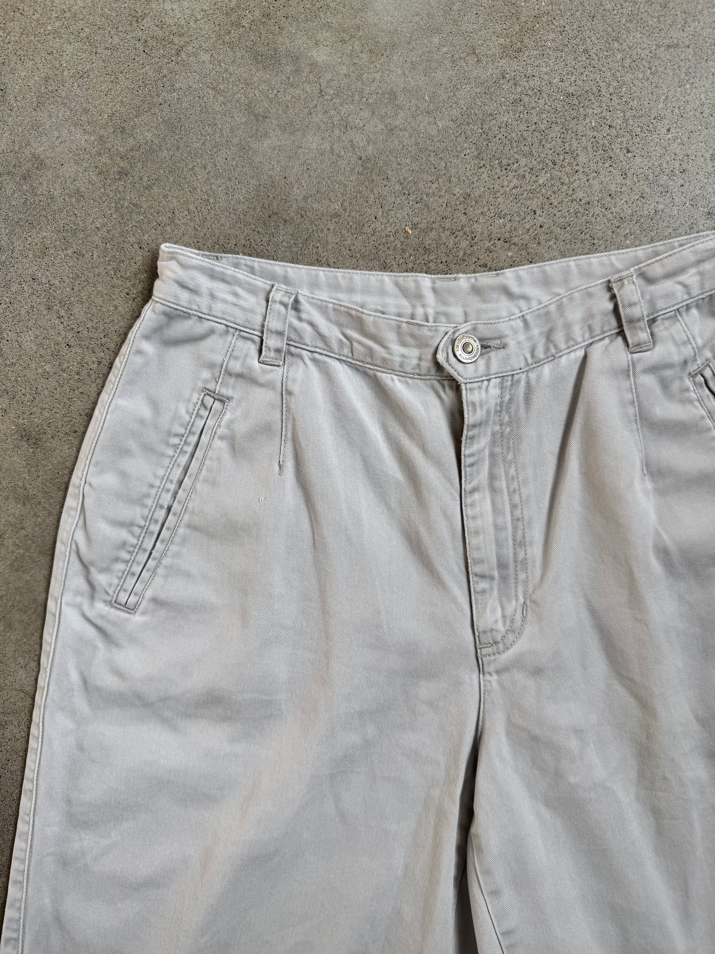2000s Liz Claiborne Beige High-Waisted Cotton Shorts | Waist 29”