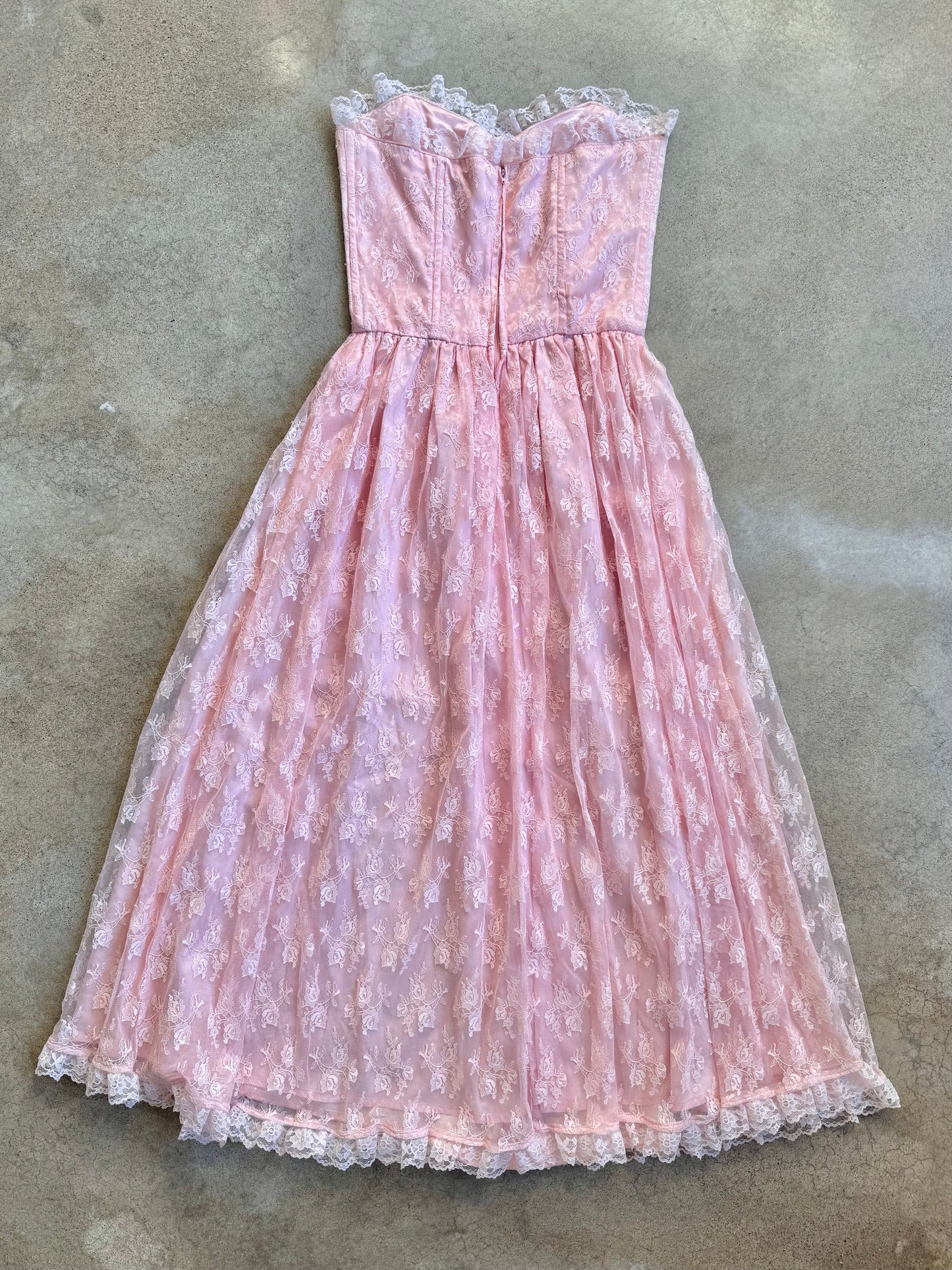 Vintage 1980s Pink Floral Lace Strapless Prom Dress | Small