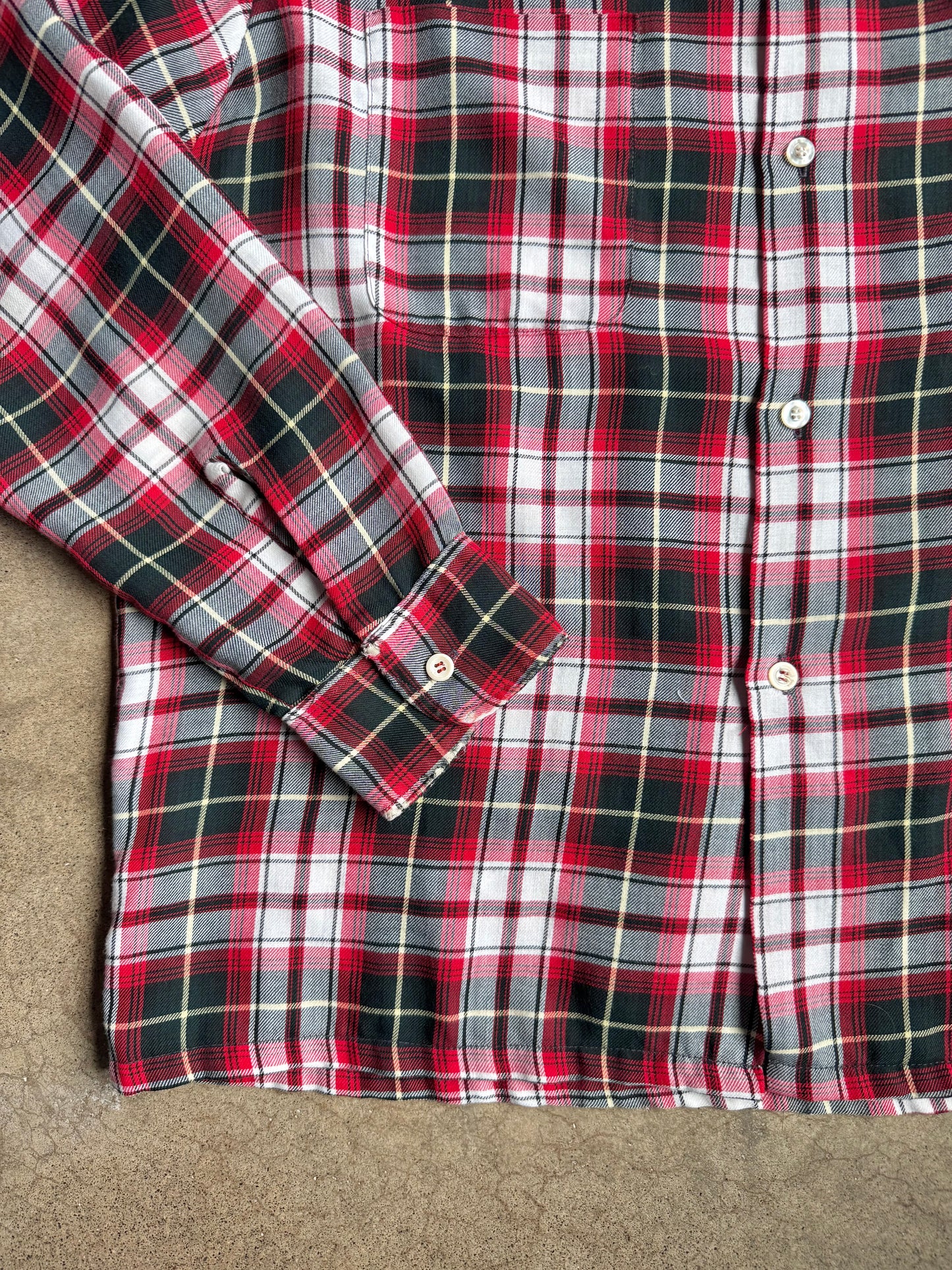 Vintage 1950s L.L. Bean Red & Black Plaid Cotton Button-Up Shirt | Large