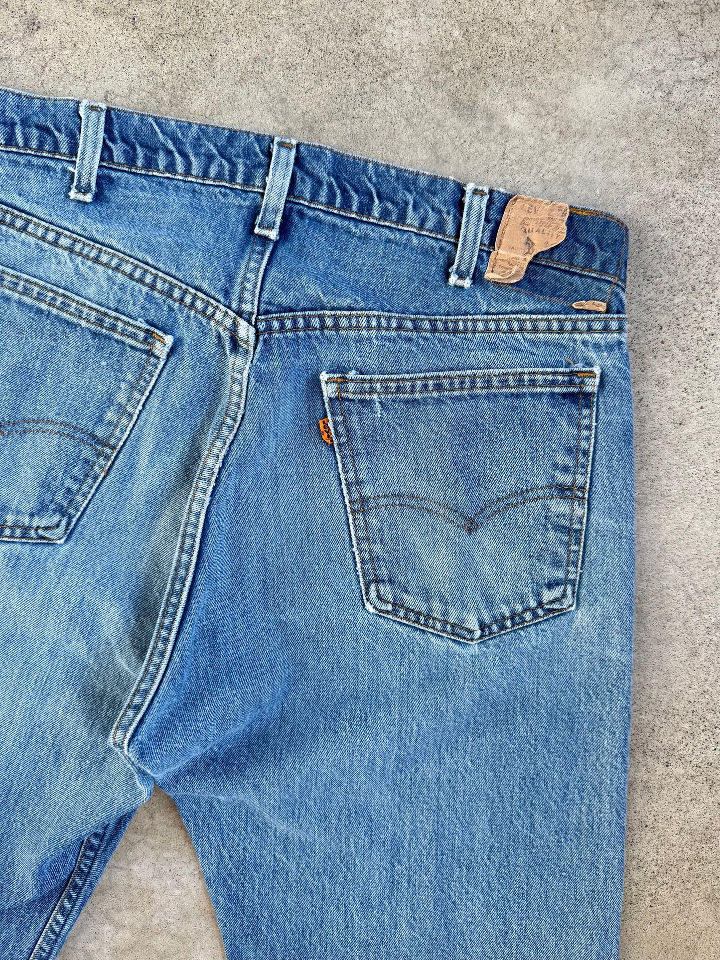 Vintage 1980s Levi’s 505 Orange Tab Faded Medium Wash Jeans | 34x29