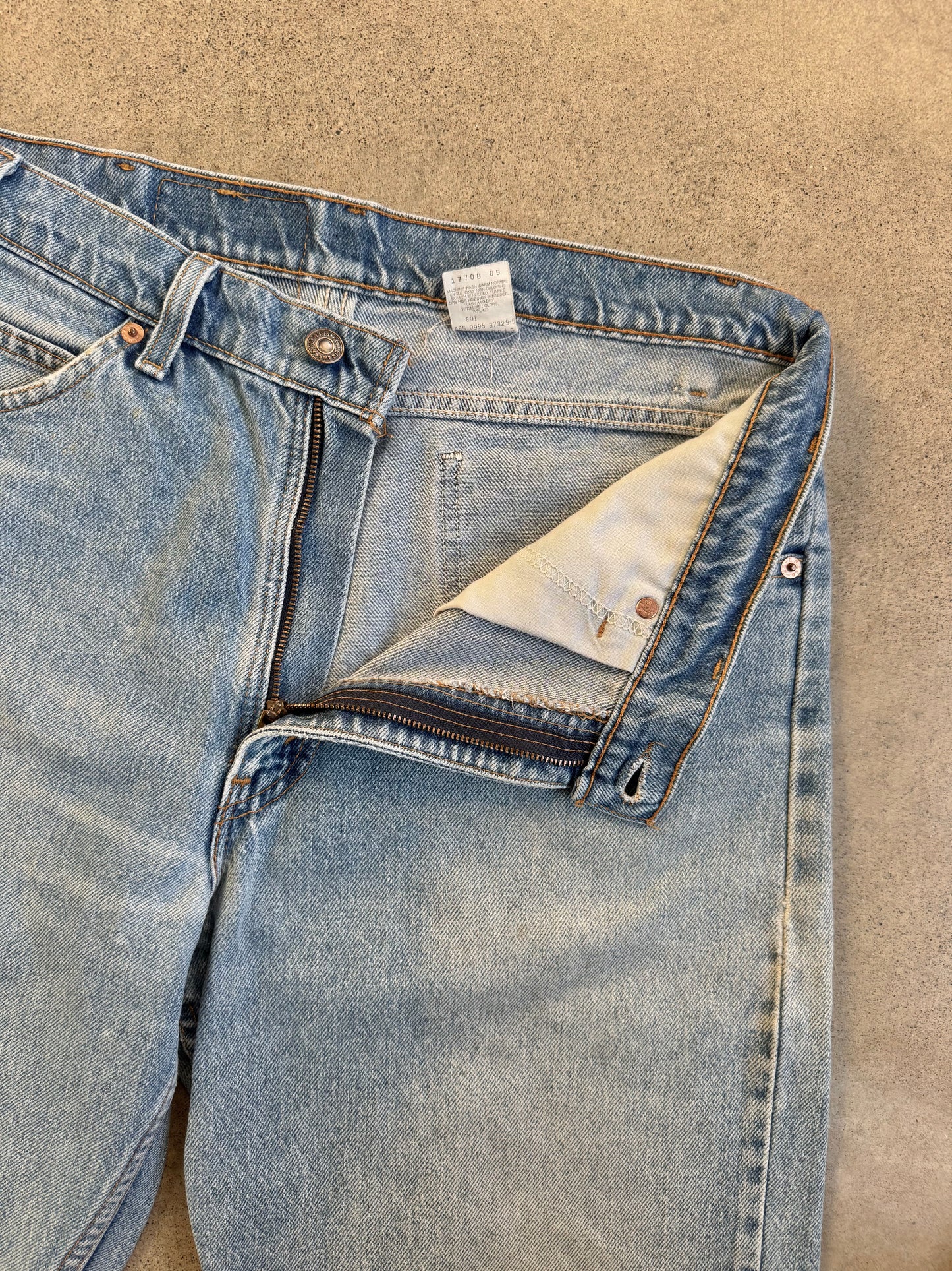 Vintage 1980s Levi's Orange Tab 550 Relaxed Tapered Jeans | 33x34