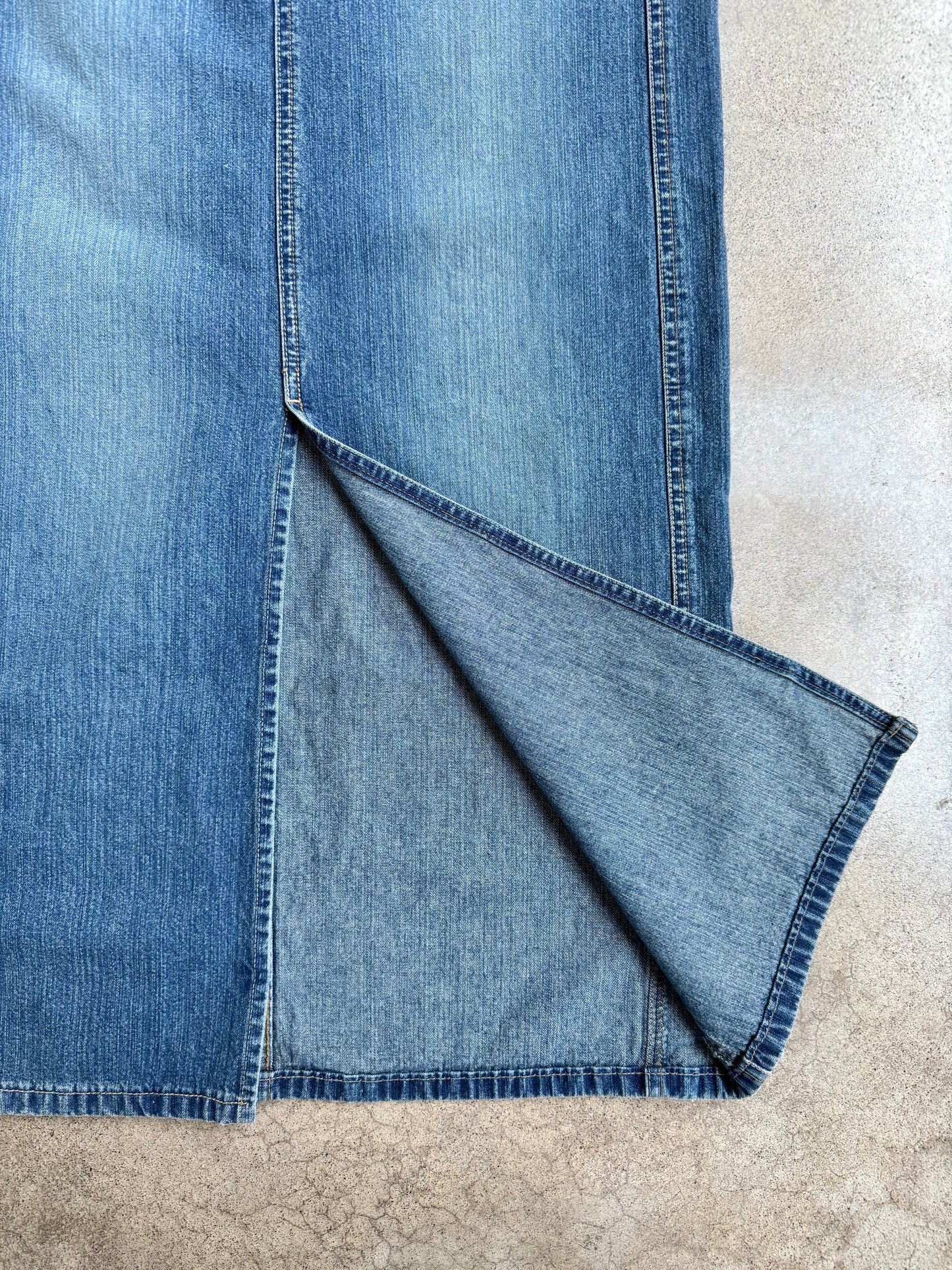 2000s Unionbay Split Hem Low-Rise Denim Maxi Skirt | S/M