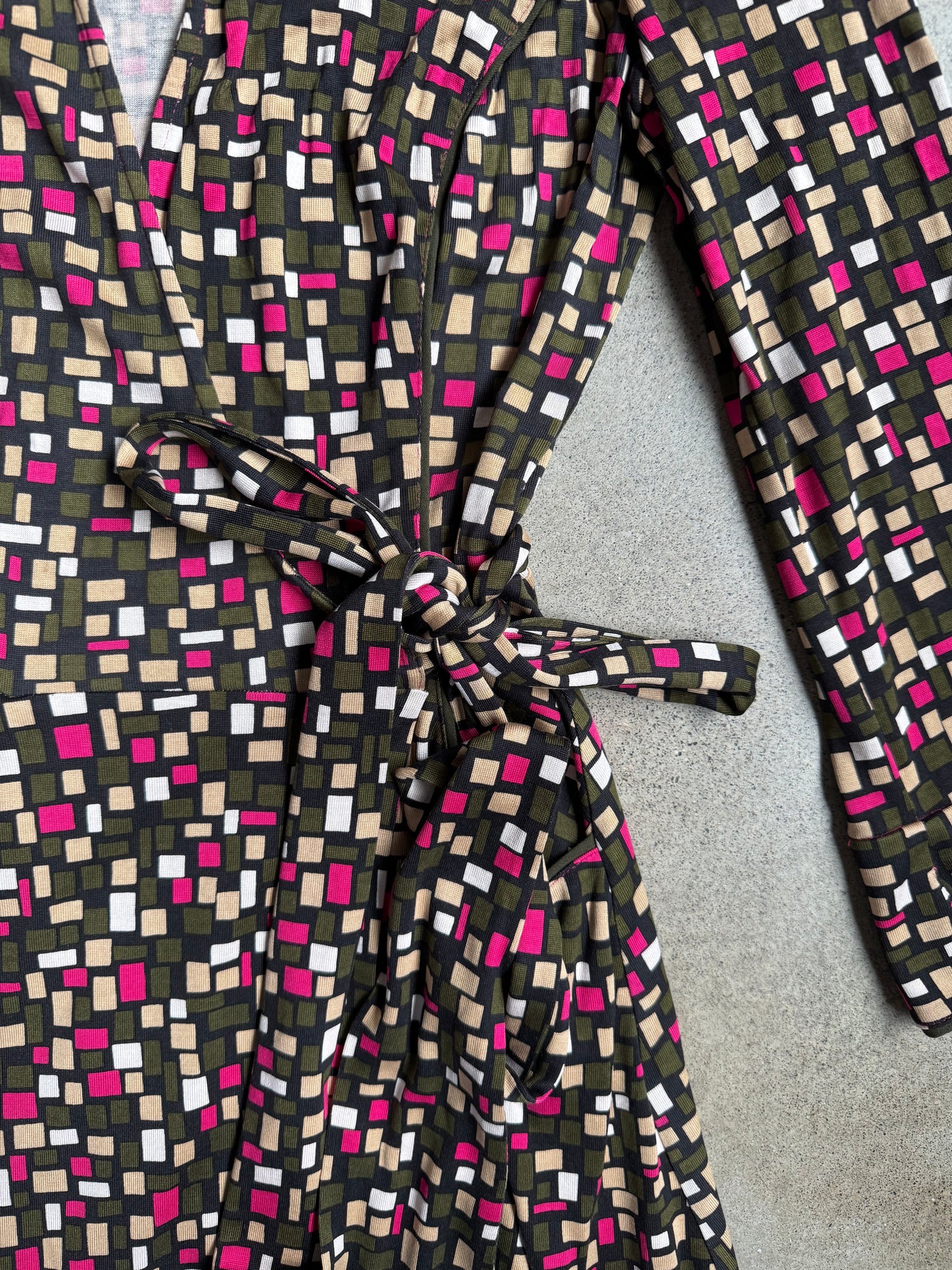 Vintage 1990s Diane Von Furstenberg Square Pattern 100% Silk Wrap Dress | Medium